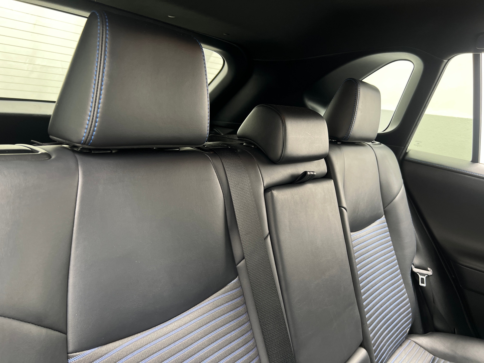 Thumbnail: 2019 Toyota RAV4 - 6