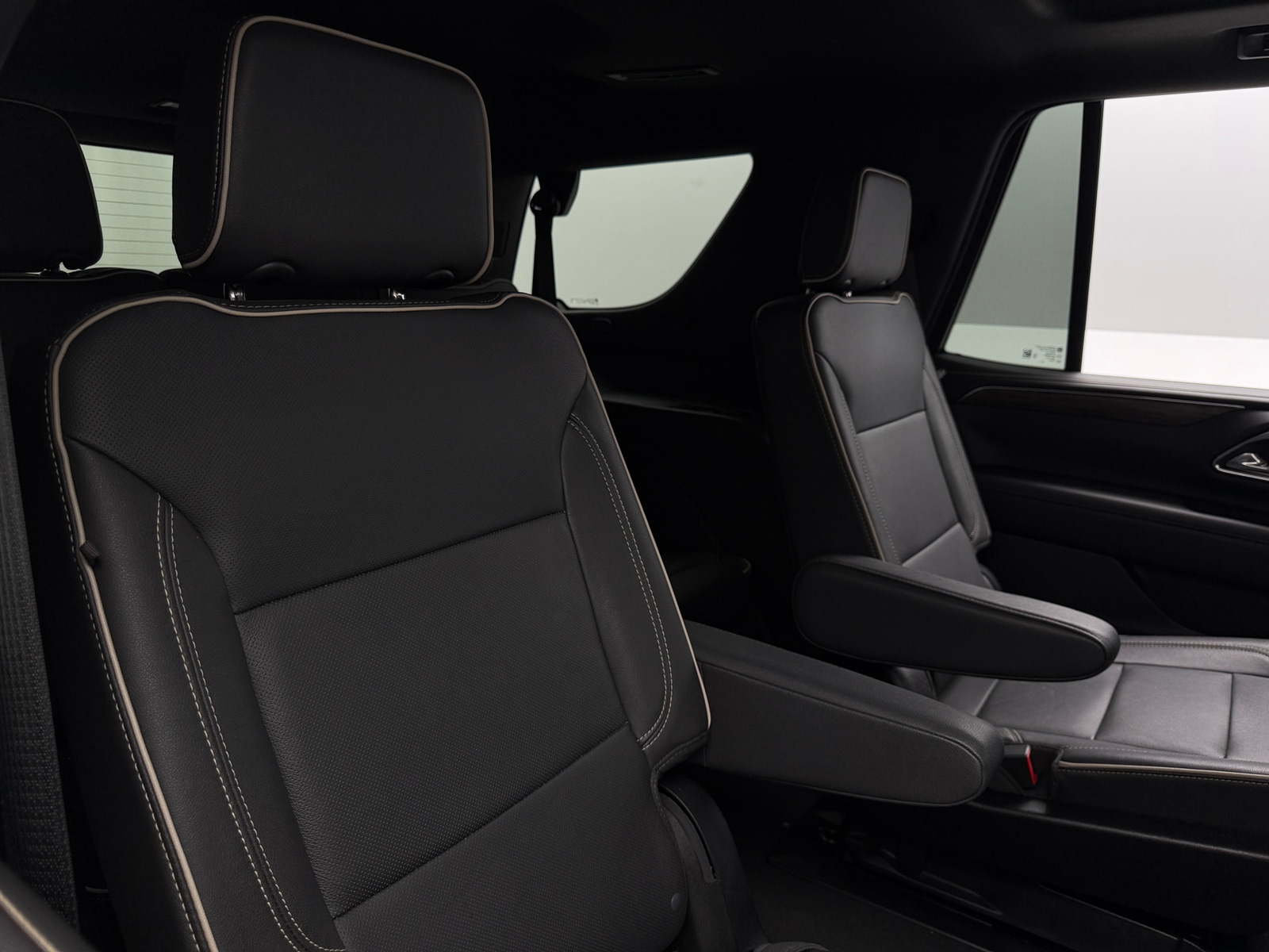 Thumbnail: 2023 Chevrolet Tahoe - 5