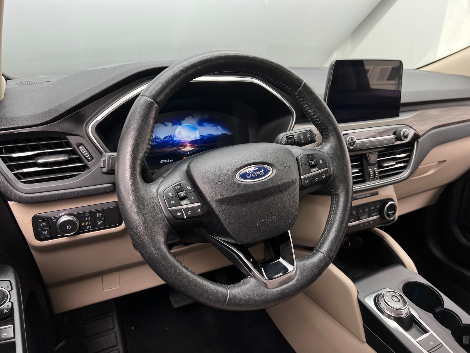 Thumbnail: 2020 Ford Escape - 4
