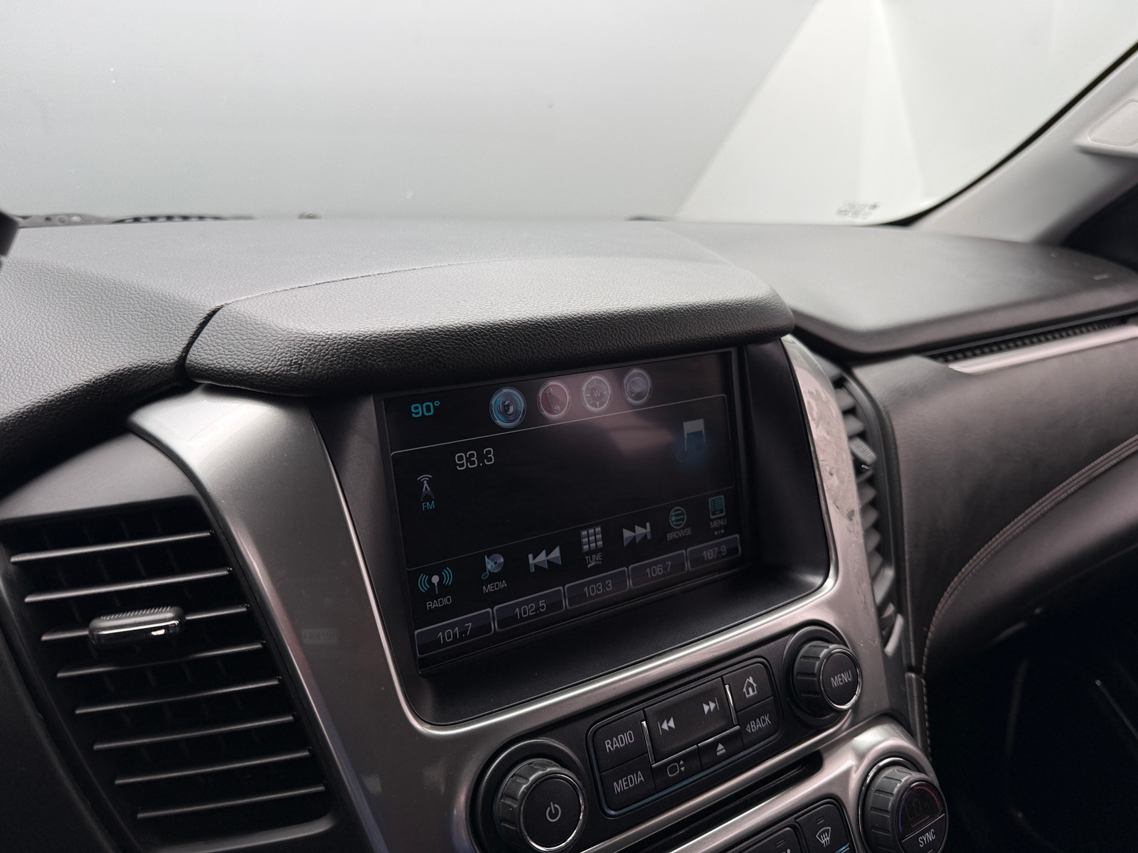 Thumbnail: 2020 Chevrolet Tahoe - 4