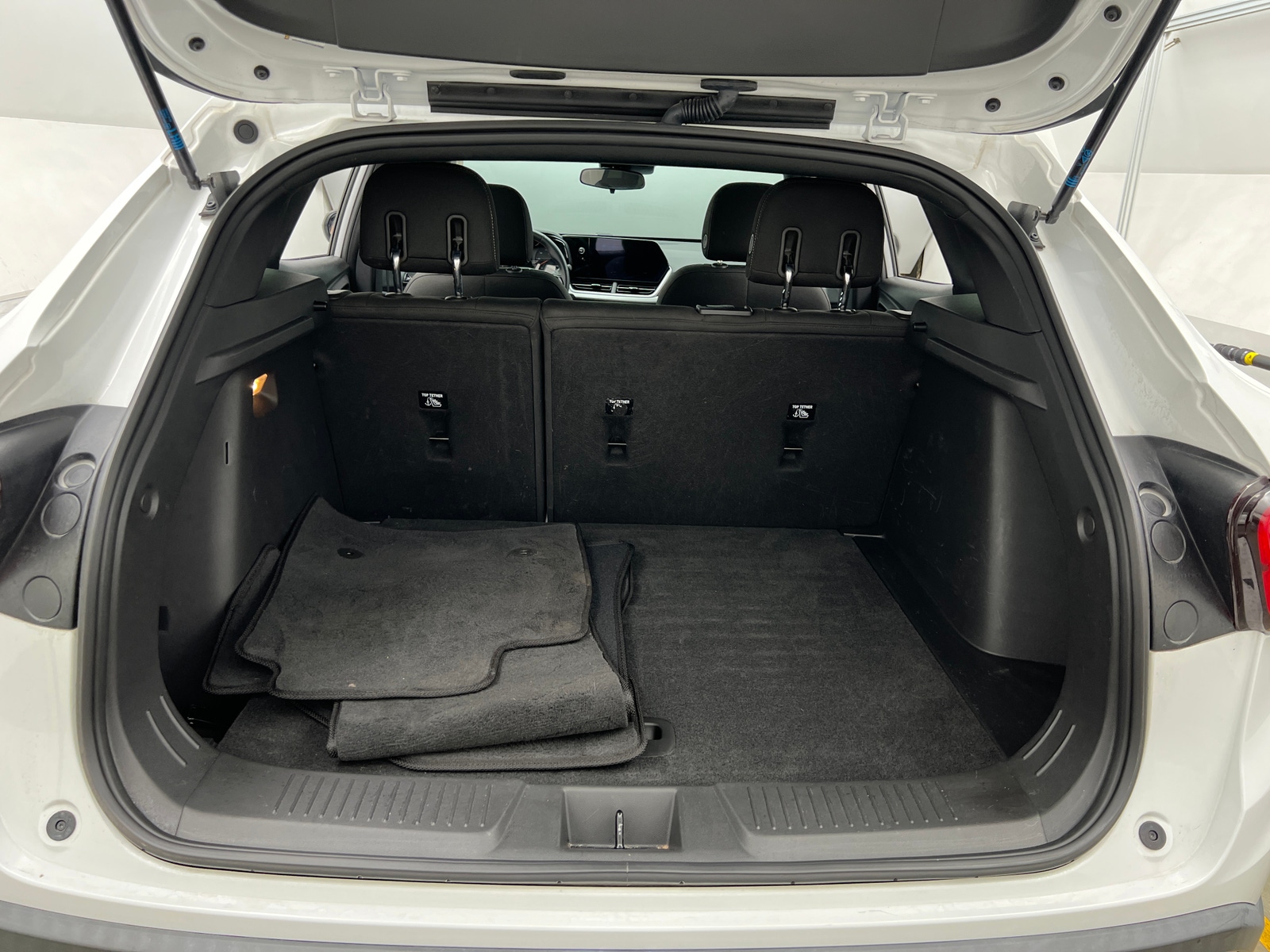 Thumbnail: 2024 Chevrolet Trax - 7