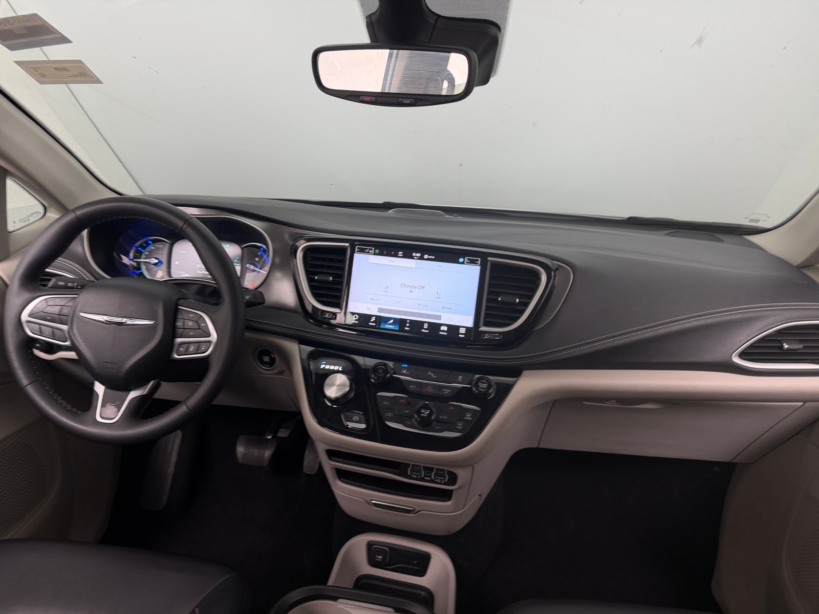 Thumbnail: 2024 Chrysler Pacifica - 2