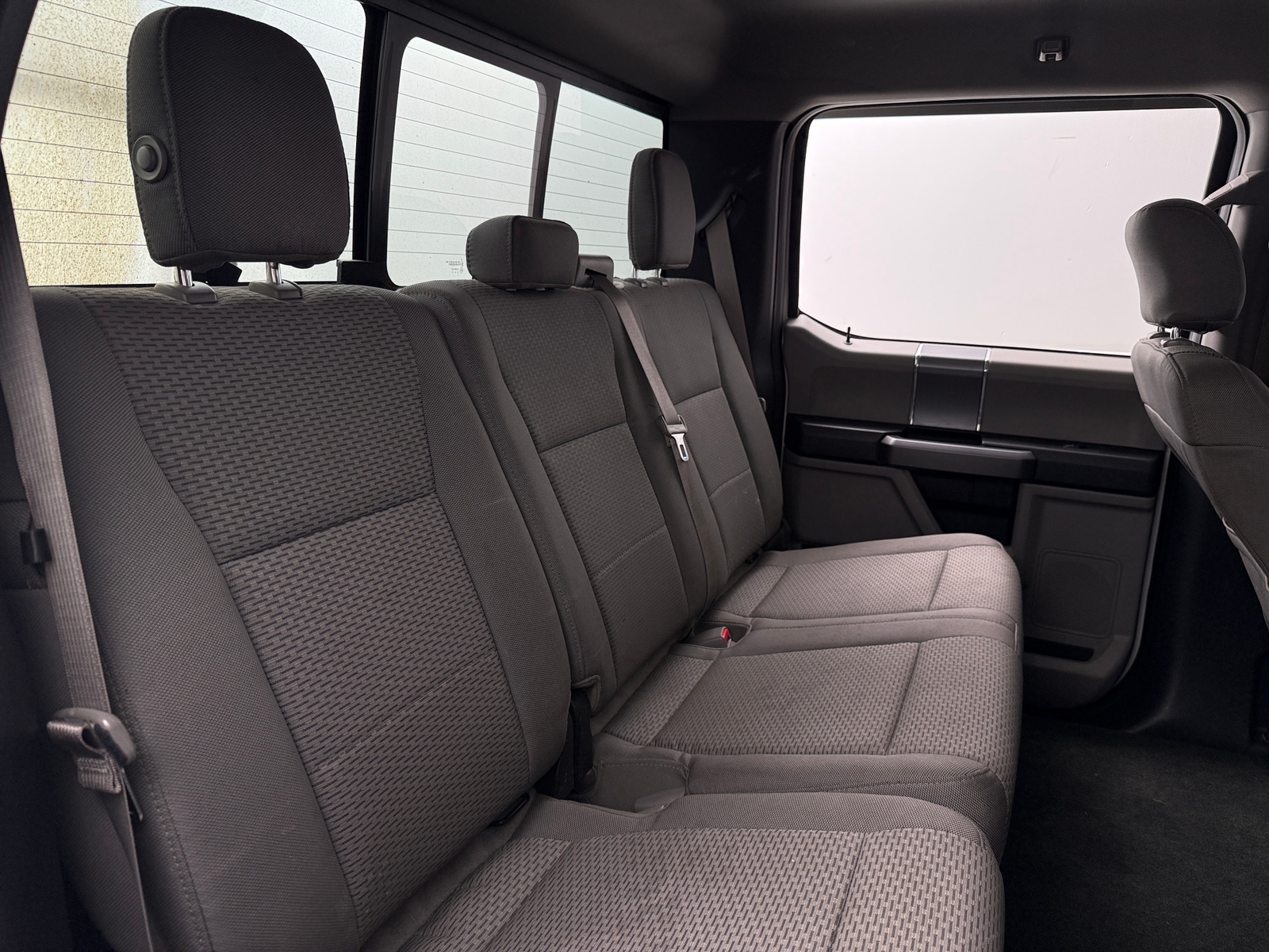 Thumbnail: 2017 Ford Econoline - 6