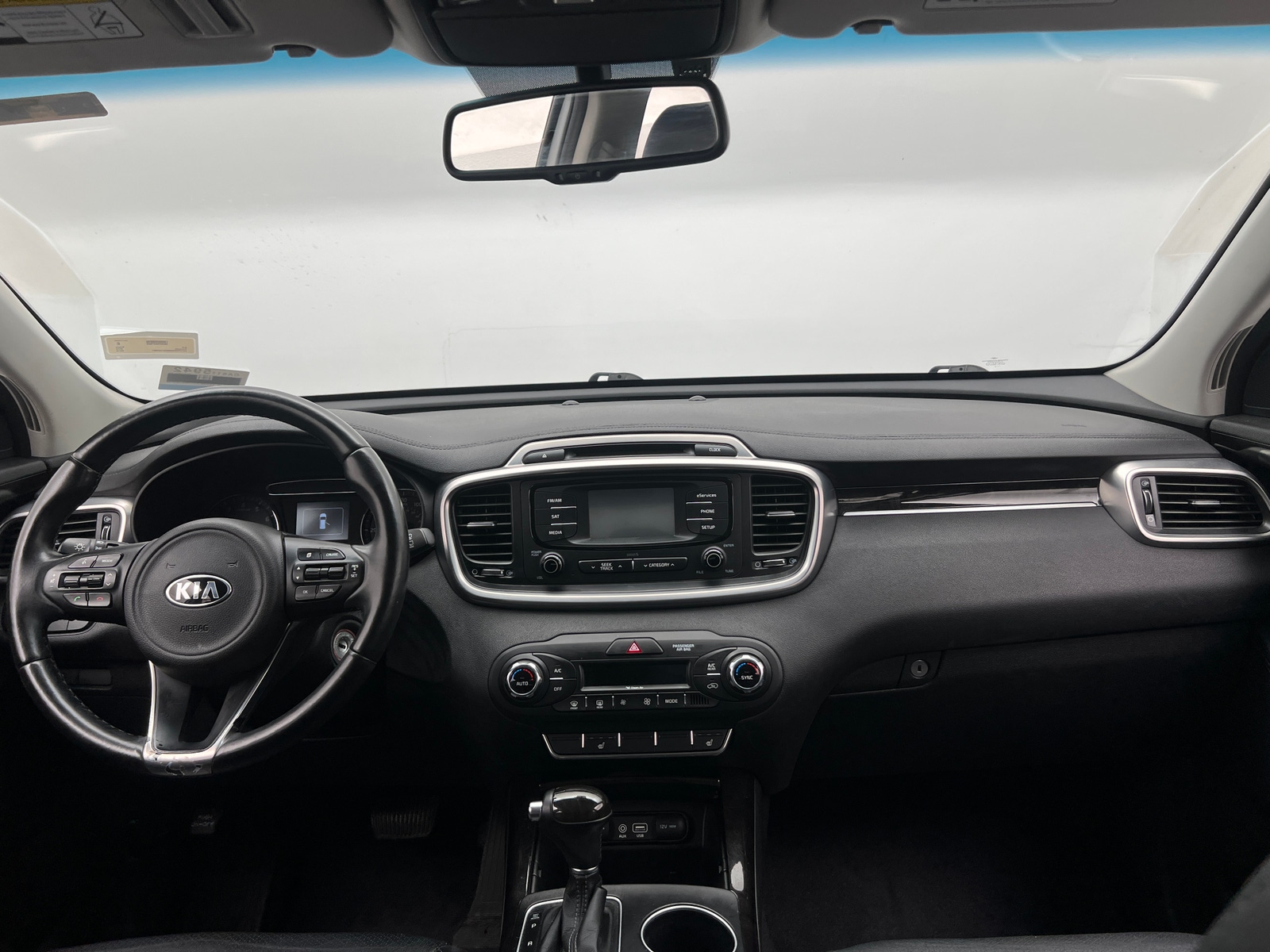Thumbnail: 2016 Kia Sorento - 2