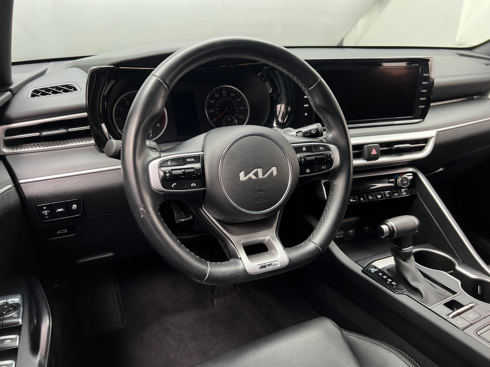 Thumbnail: 2023 Kia K5 - 4