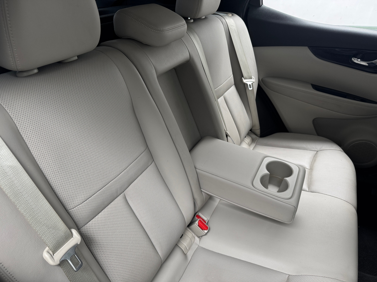 Thumbnail: 2018 Nissan Rogue Sport - 5