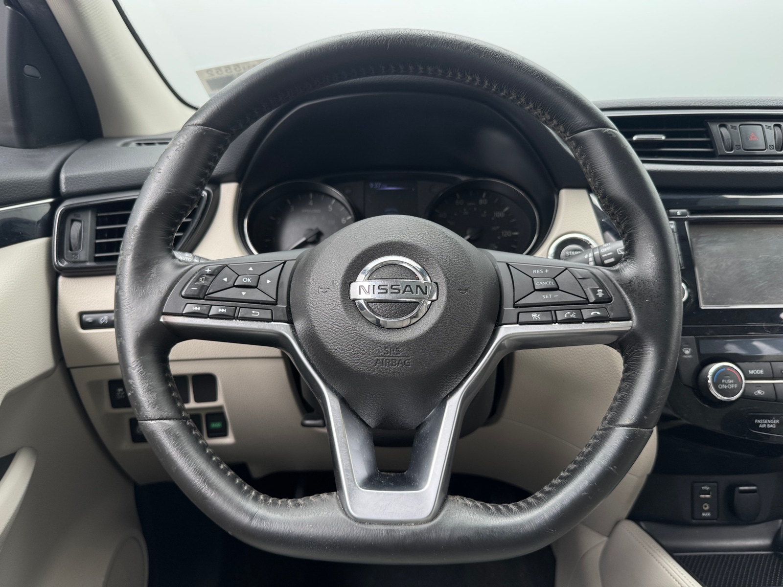 Thumbnail: 2018 Nissan Rogue Sport - 4
