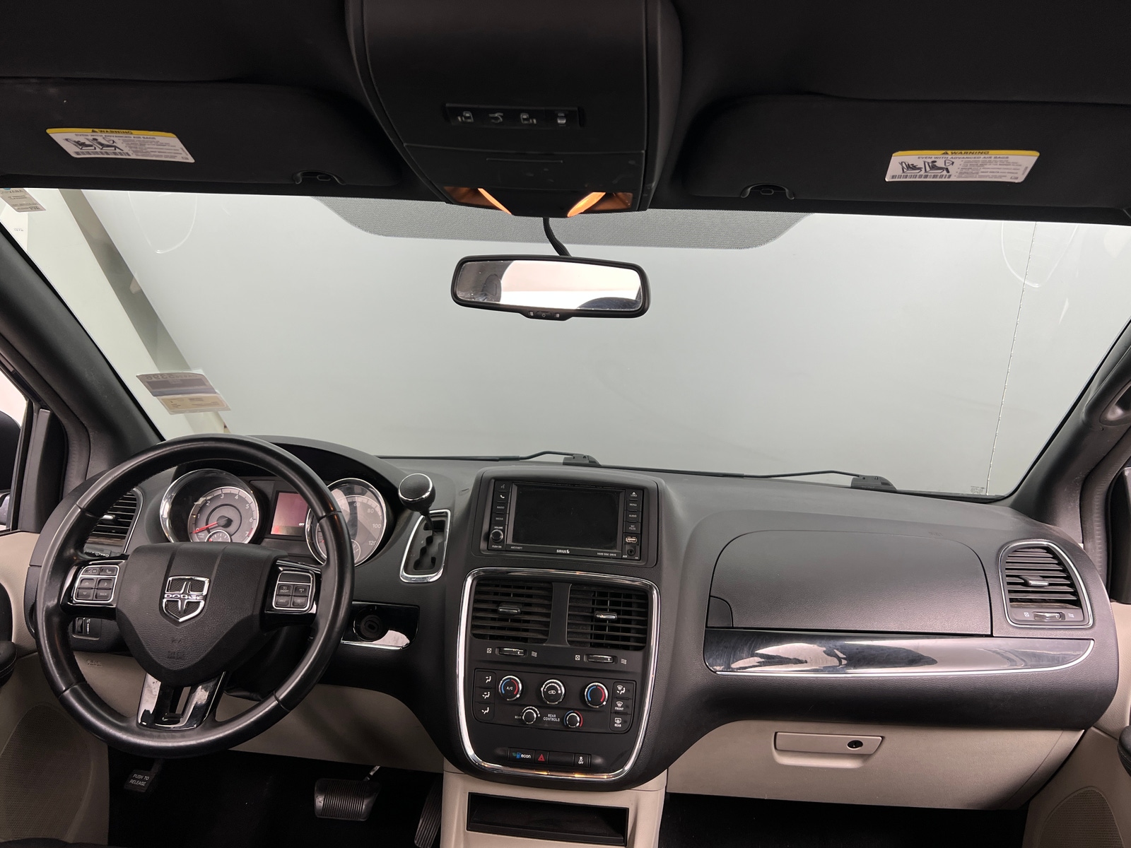 Thumbnail: 2017 Dodge Grand Caravan - 2