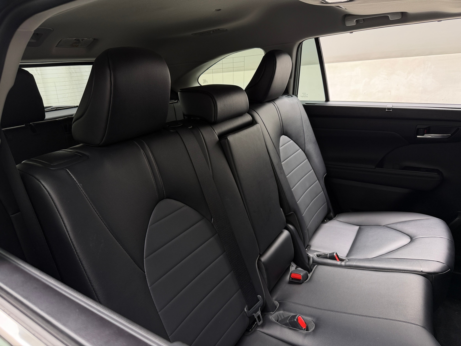 Thumbnail: 2023 Toyota Highlander - 5
