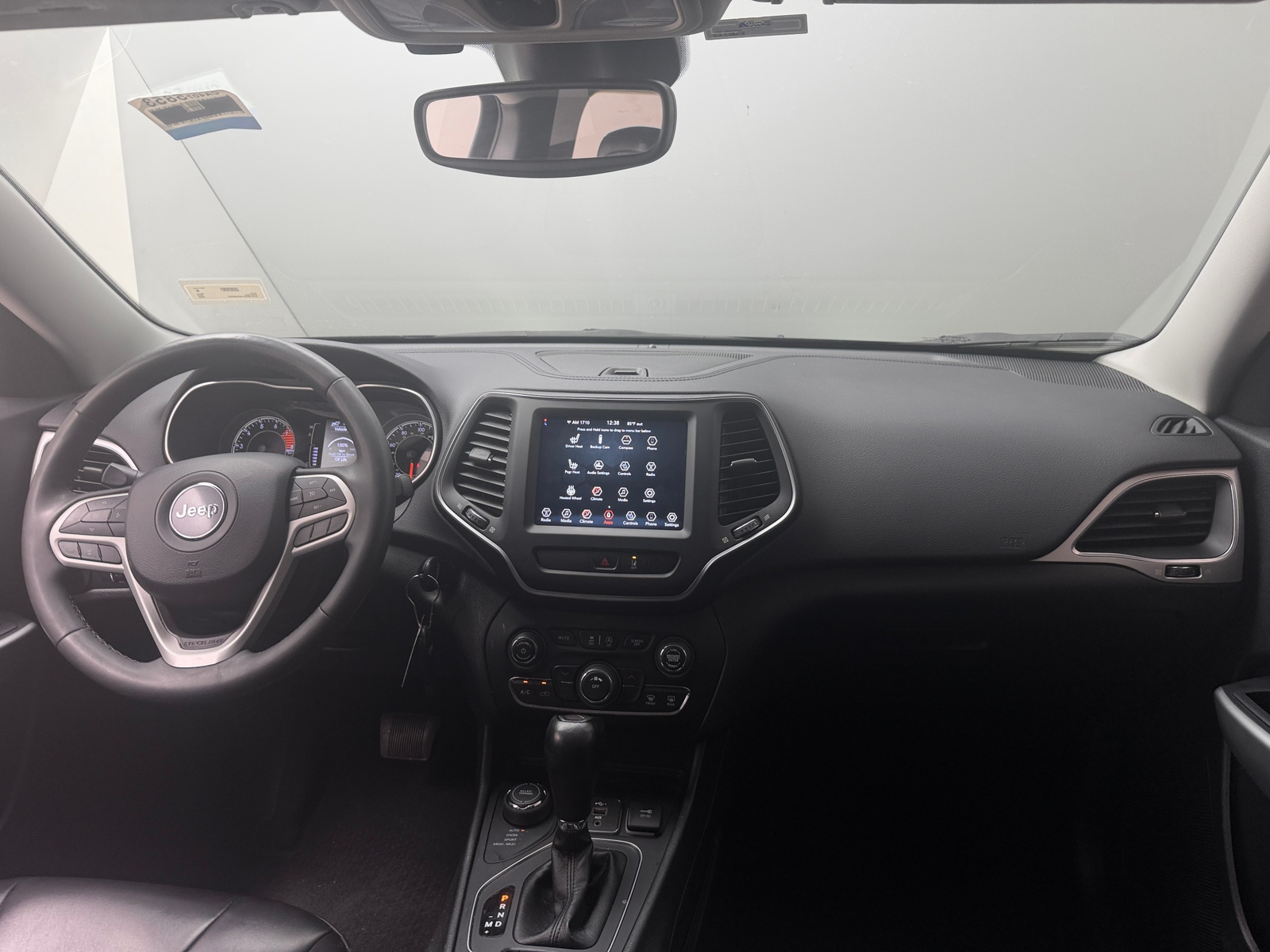 Thumbnail: 2022 Jeep Cherokee - 3