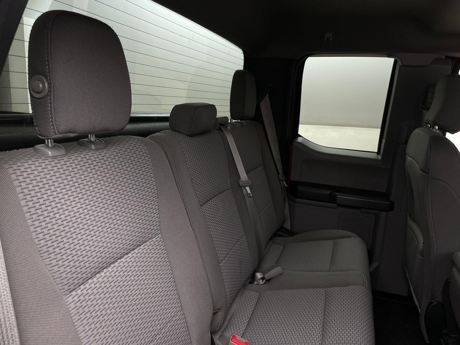 Thumbnail: 2018 Ford Econoline - 6