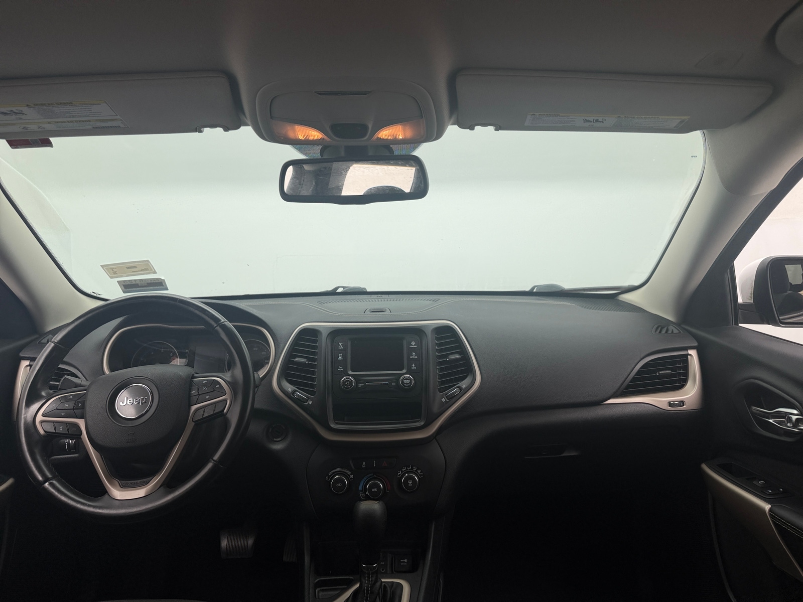 Thumbnail: 2018 Jeep Cherokee - 3