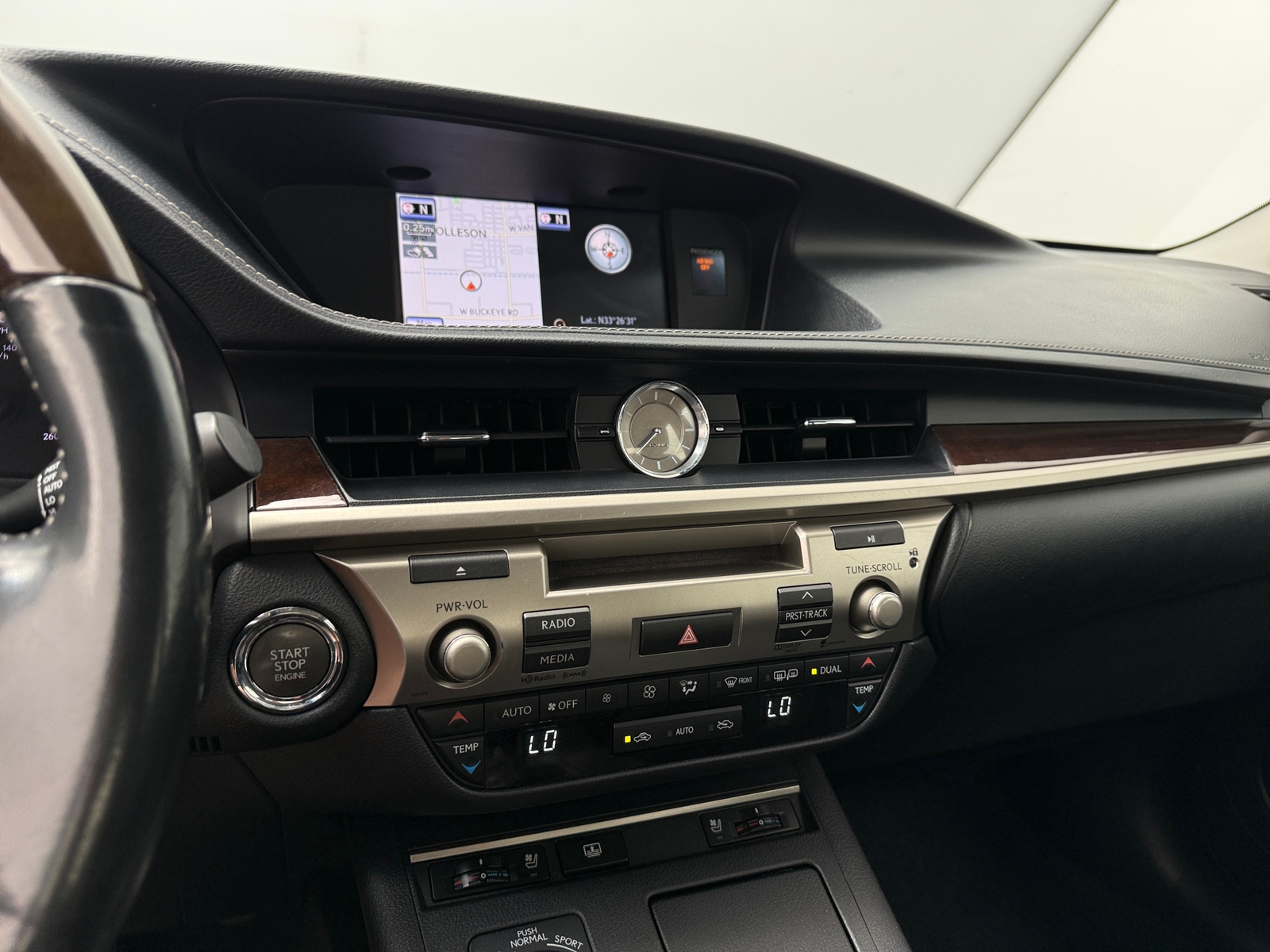 Thumbnail: 2013 Lexus ES - 3