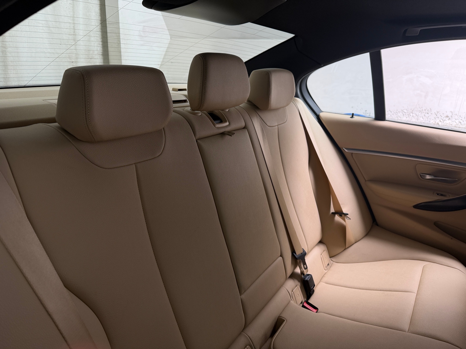 Thumbnail: 2016 BMW 3 Series - 6