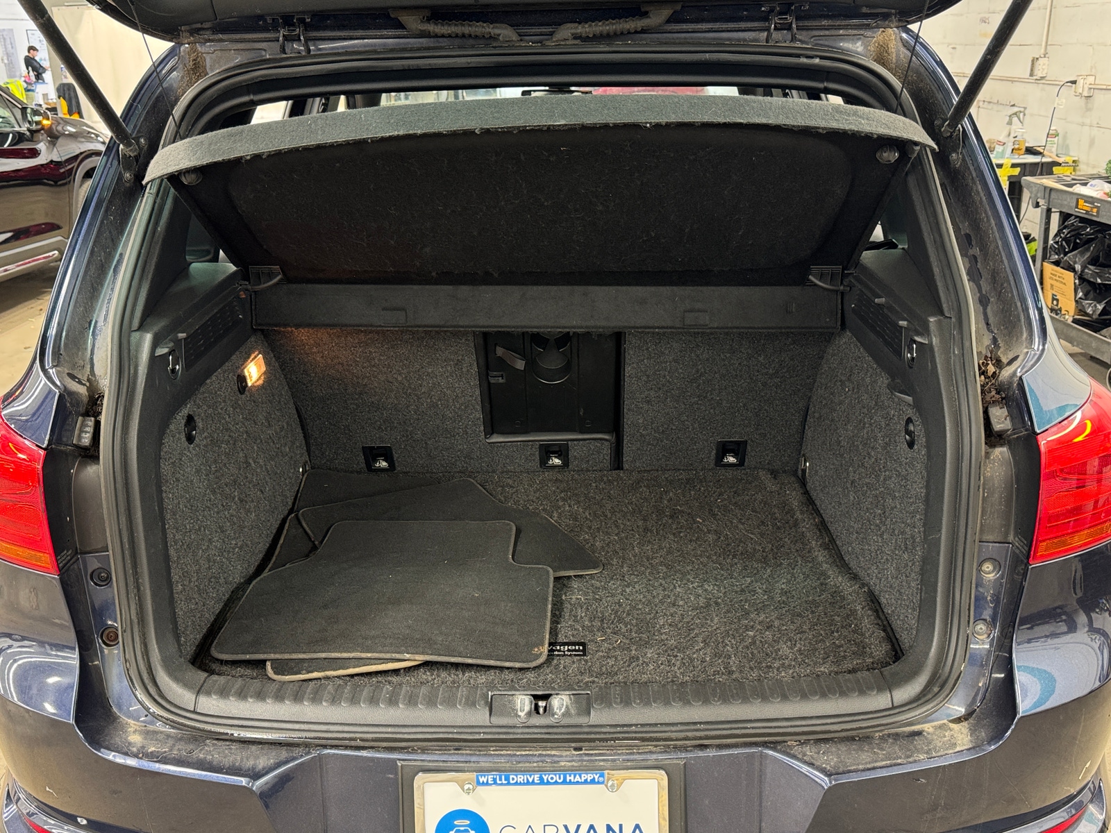 Thumbnail: 2015 Volkswagen Tiguan - 7