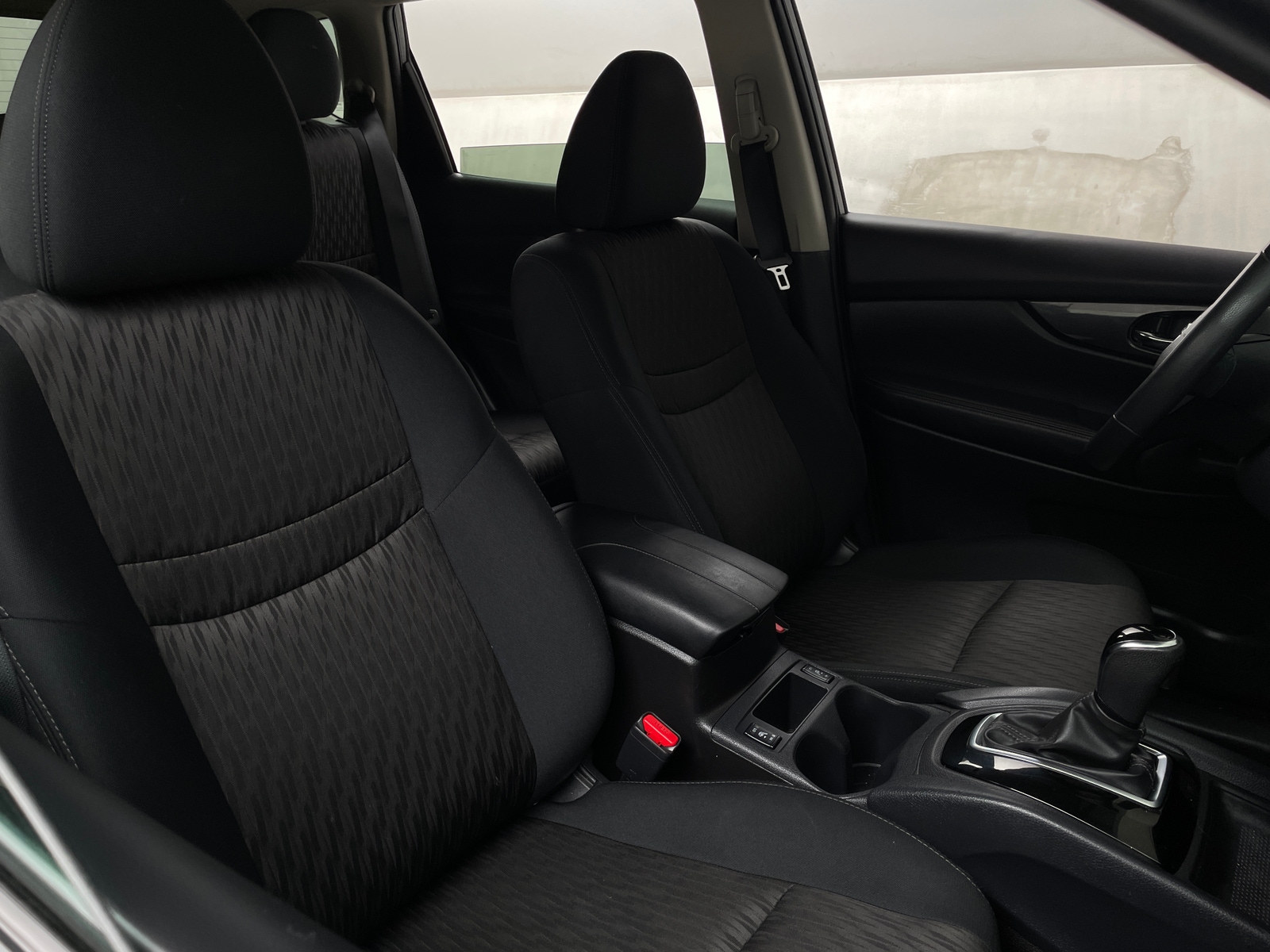 Thumbnail: 2017 Nissan Rogue - 2