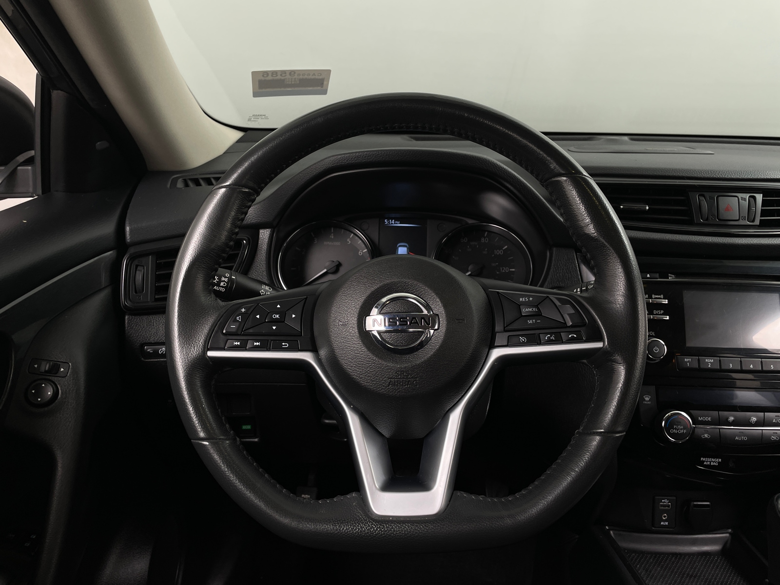 Thumbnail: 2017 Nissan Rogue - 5
