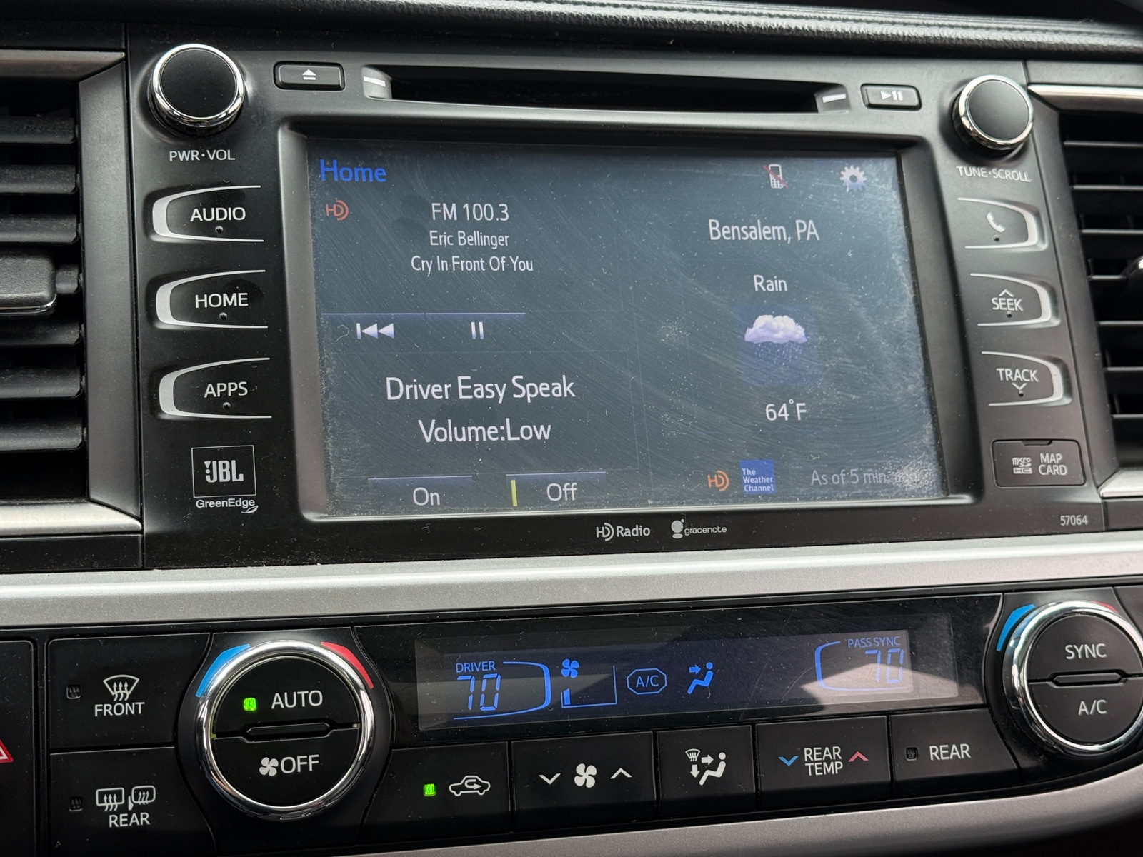 Thumbnail: 2015 Toyota Highlander - 4
