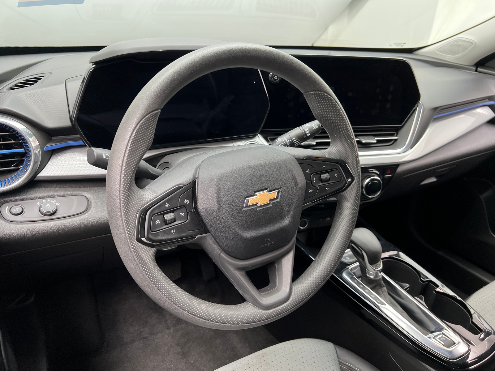 Thumbnail: 2025 Chevrolet Trax - 4