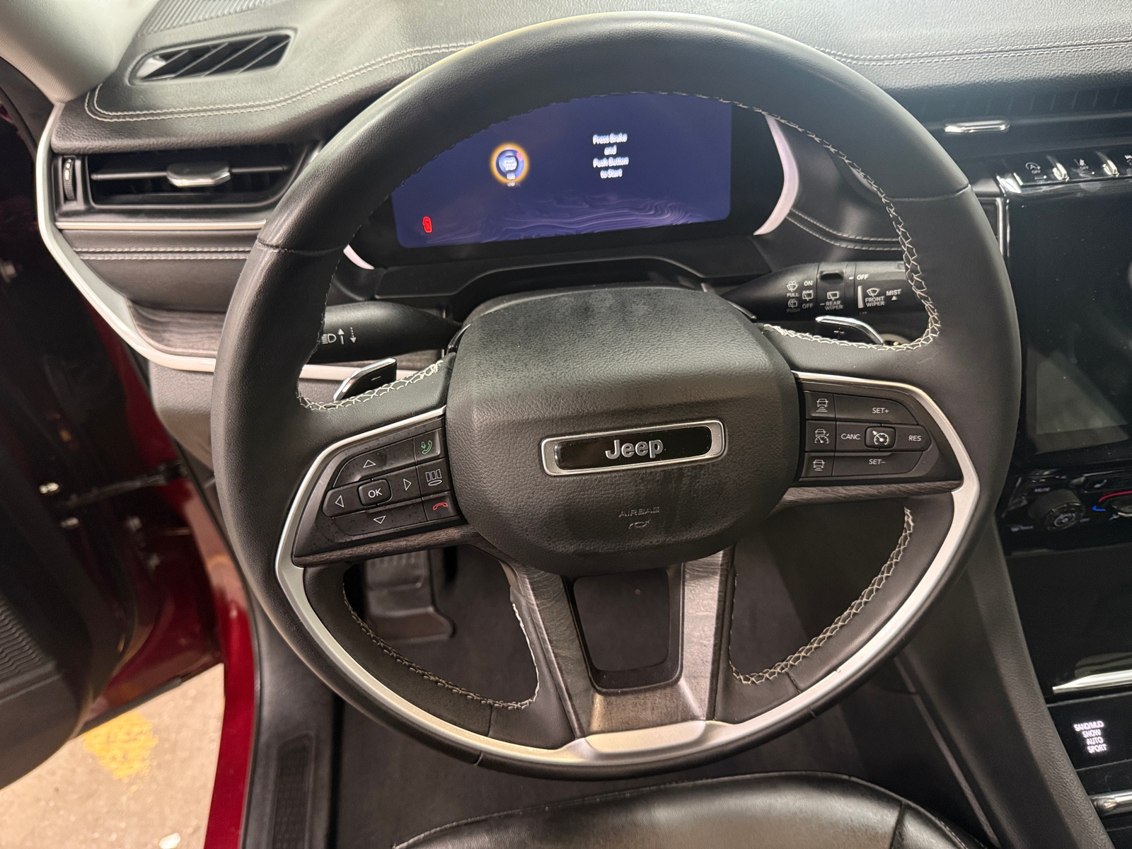 Thumbnail: 2024 Jeep Grand Cherokee - 4