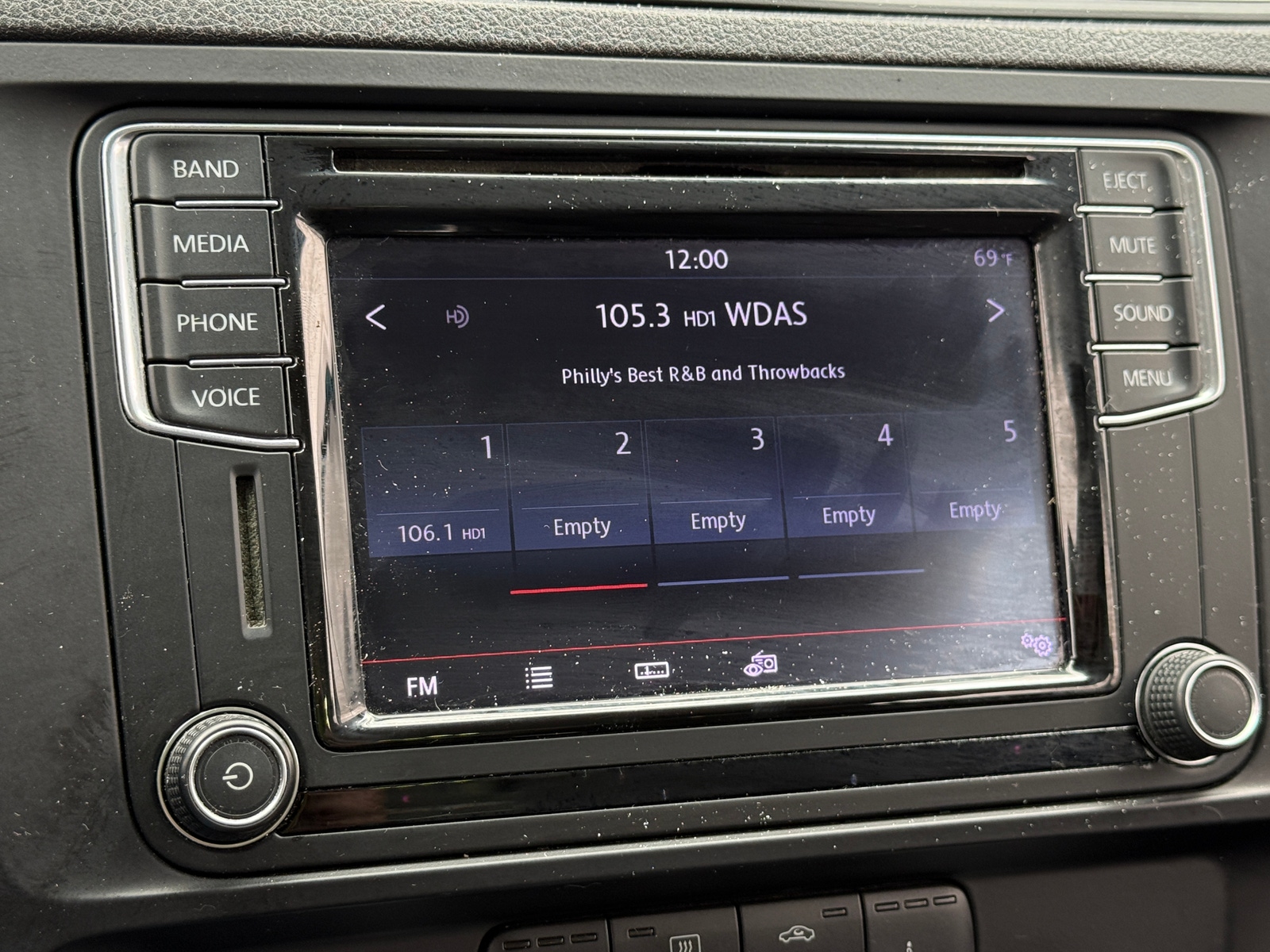 Thumbnail: 2016 Volkswagen Jetta - 4