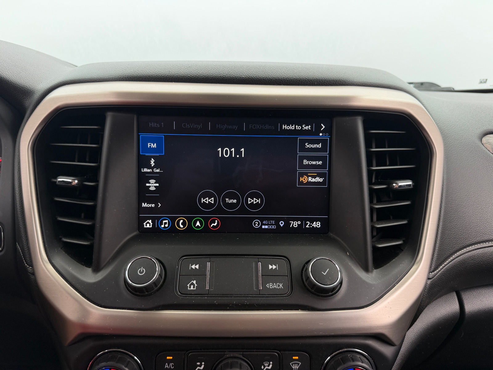 Thumbnail: 2021 GMC Acadia - 3