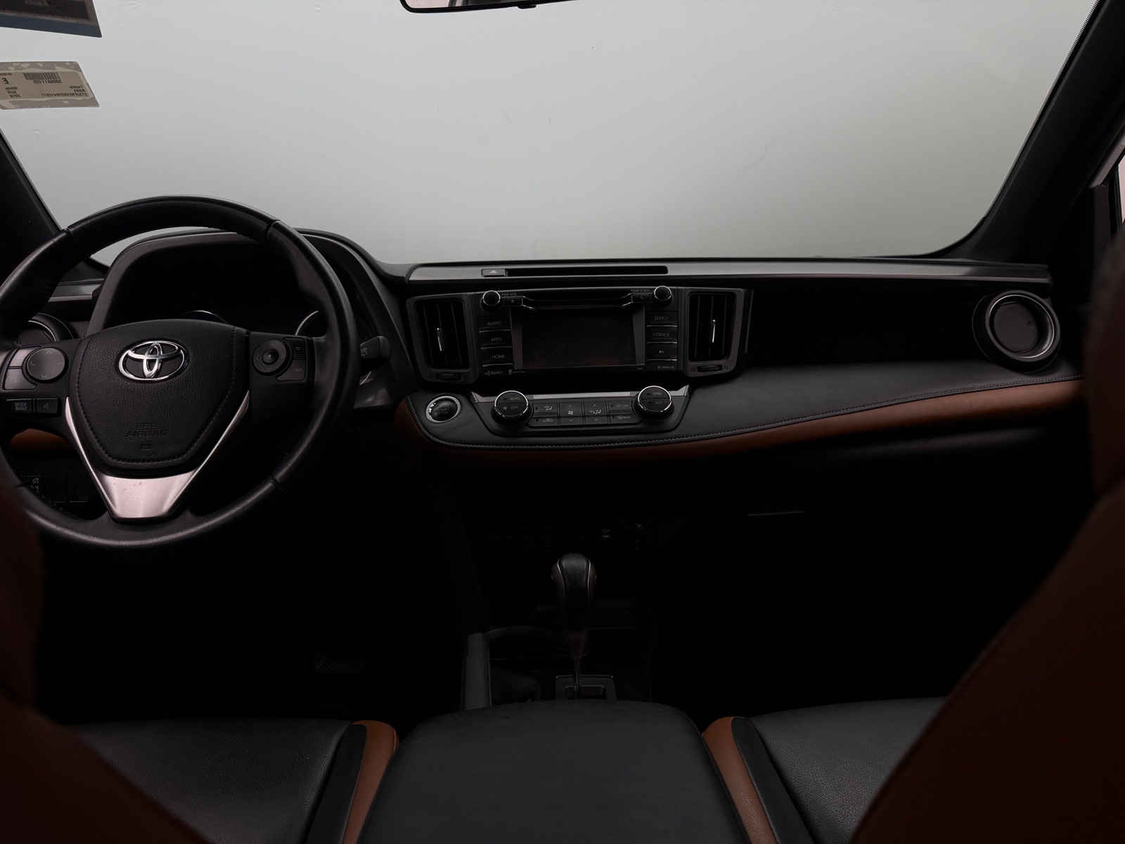 Thumbnail: 2016 Toyota RAV4 - 3