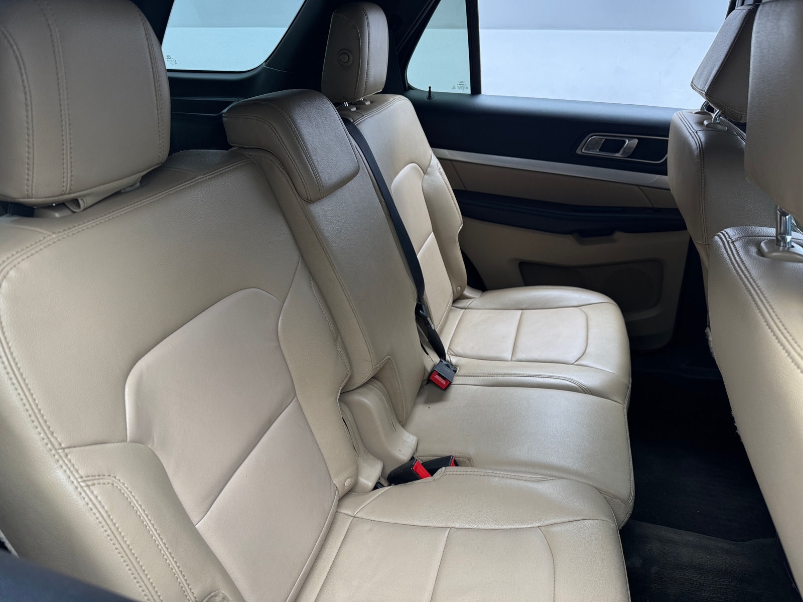 Thumbnail: 2016 Ford Explorer - 5