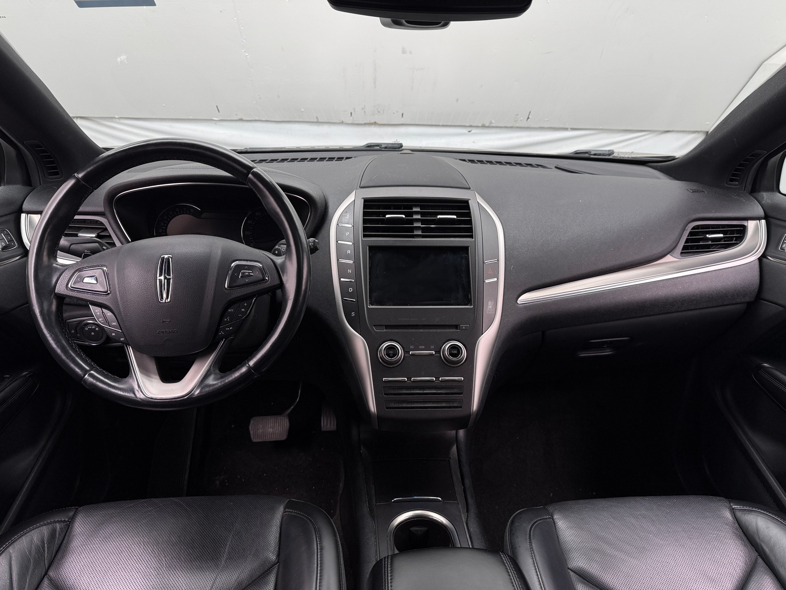 Thumbnail: 2015 Lincoln MKC - 2