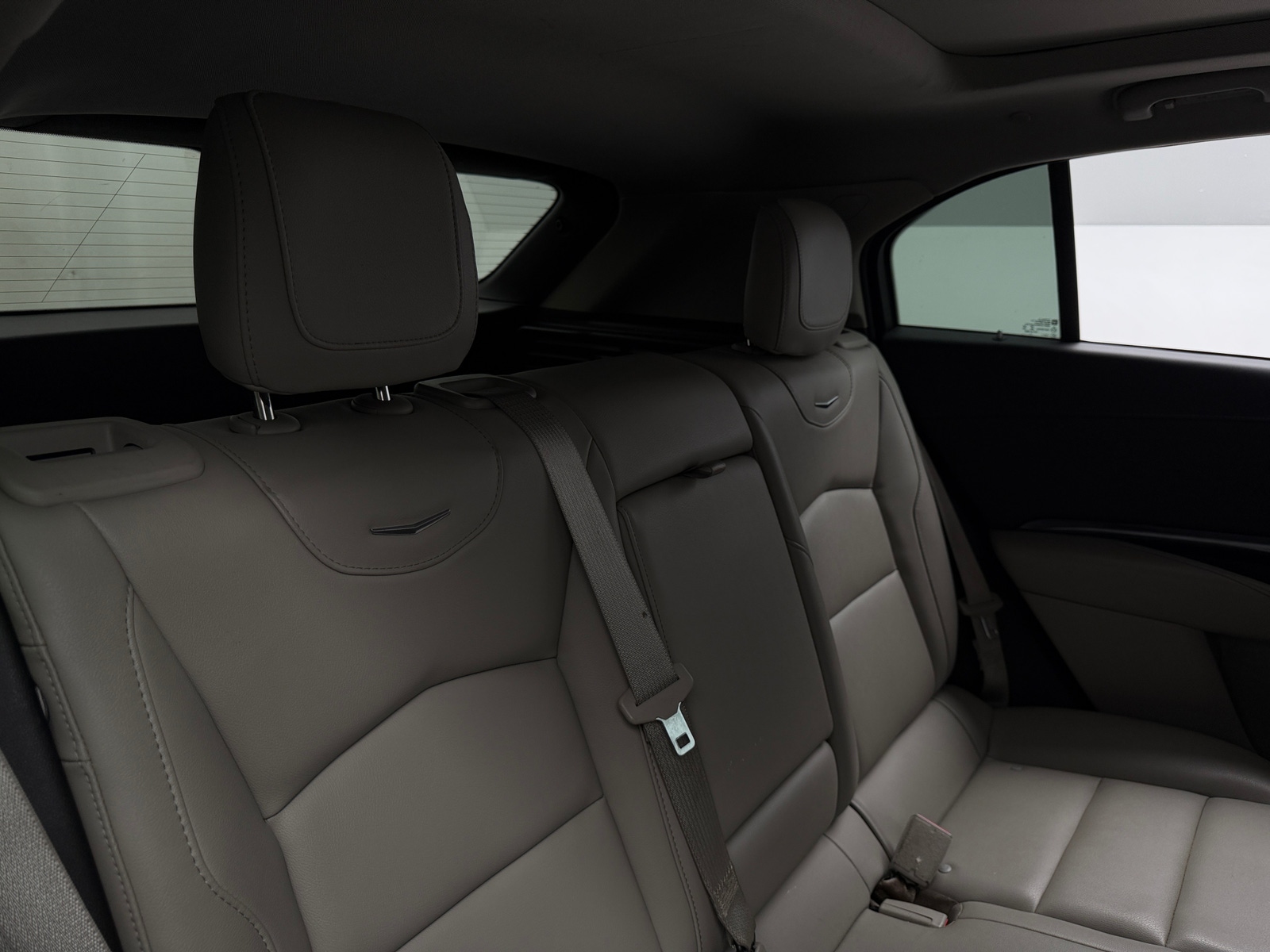 Thumbnail: 2023 Cadillac XT4 - 5