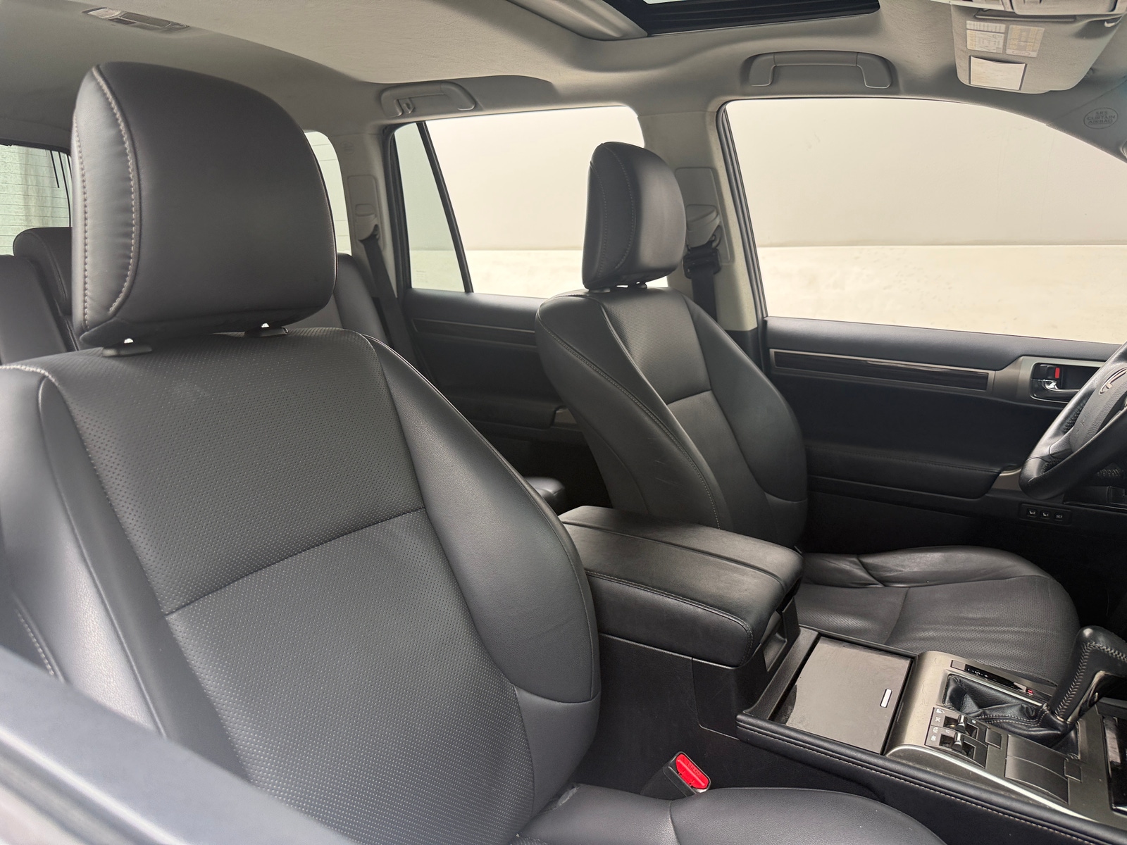 Thumbnail: 2016 Lexus GX - 2