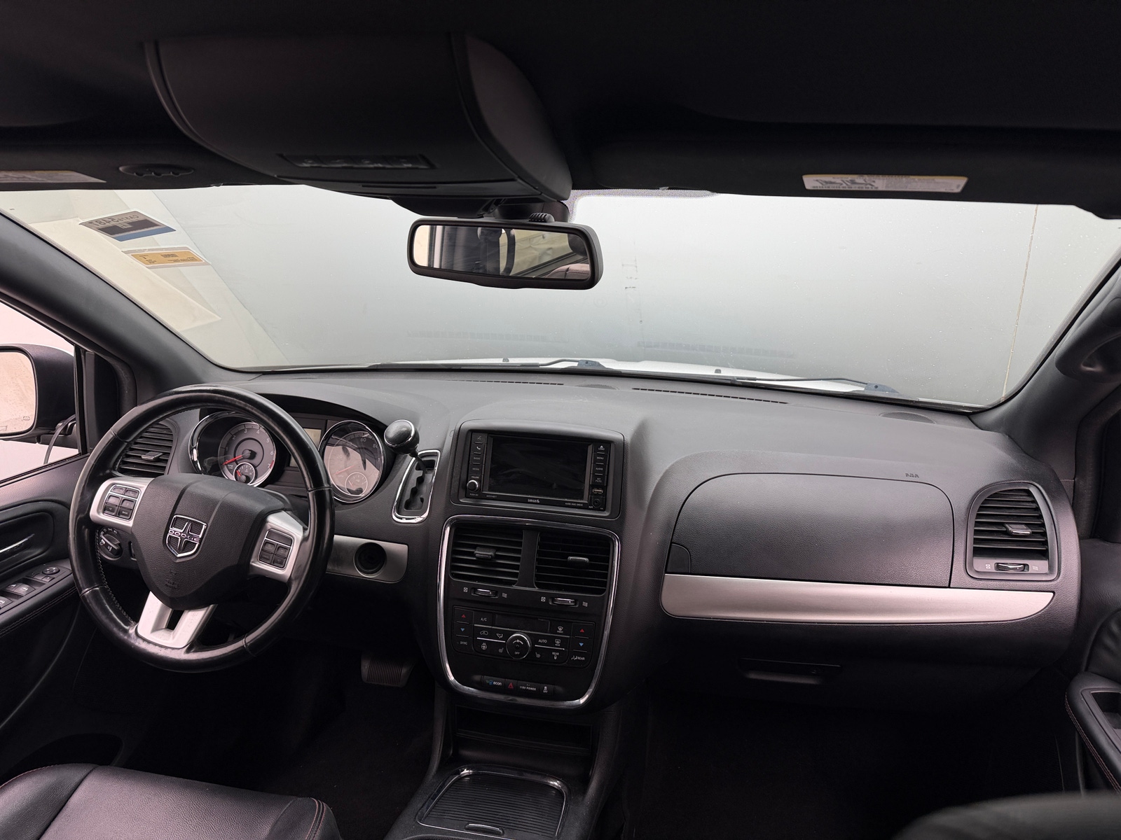 Thumbnail: 2019 Dodge Grand Caravan - 2