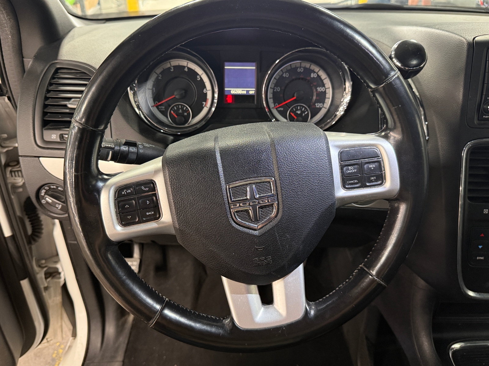 Thumbnail: 2019 Dodge Grand Caravan - 4