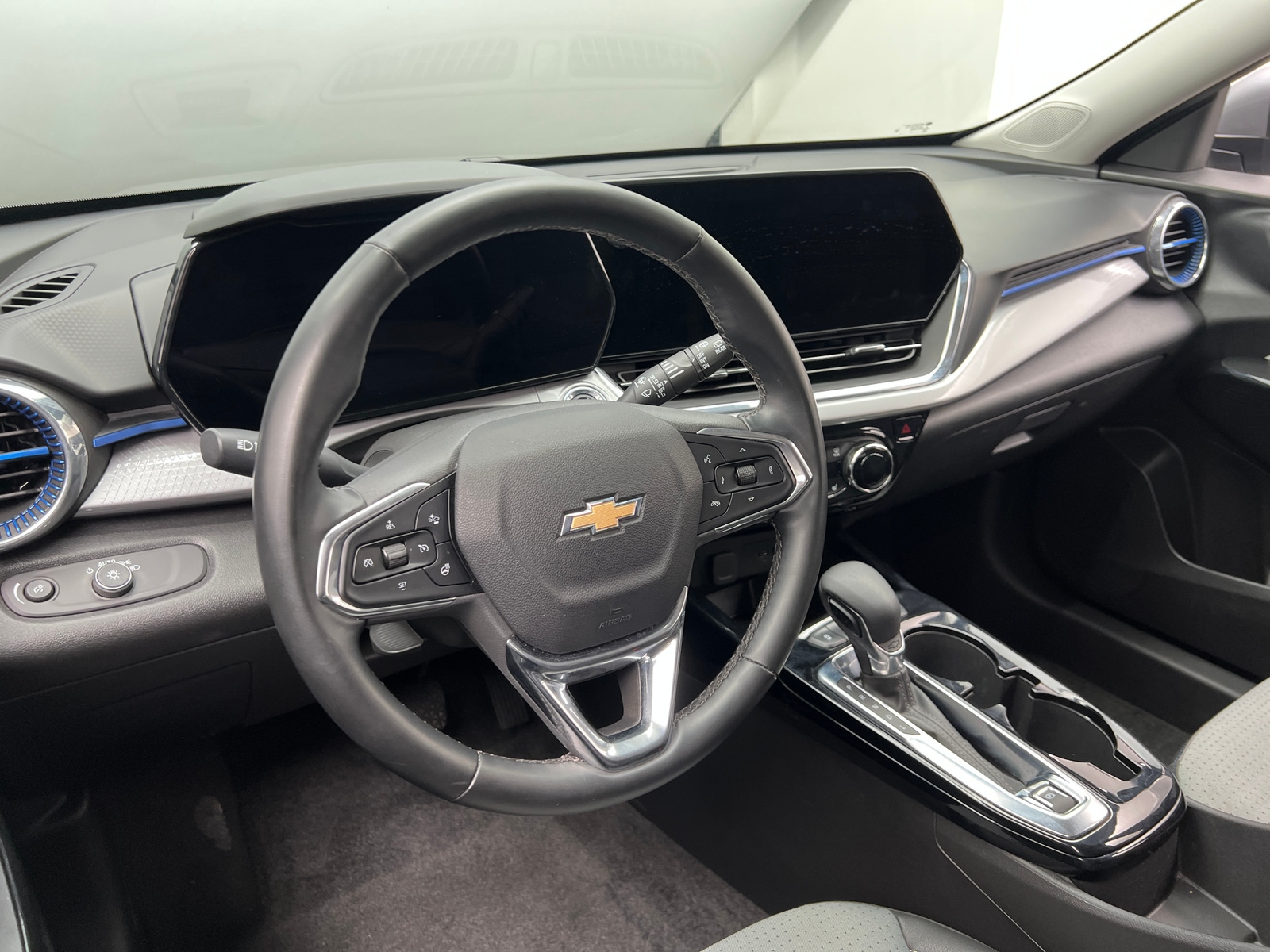 Thumbnail: 2025 Chevrolet Trax - 4