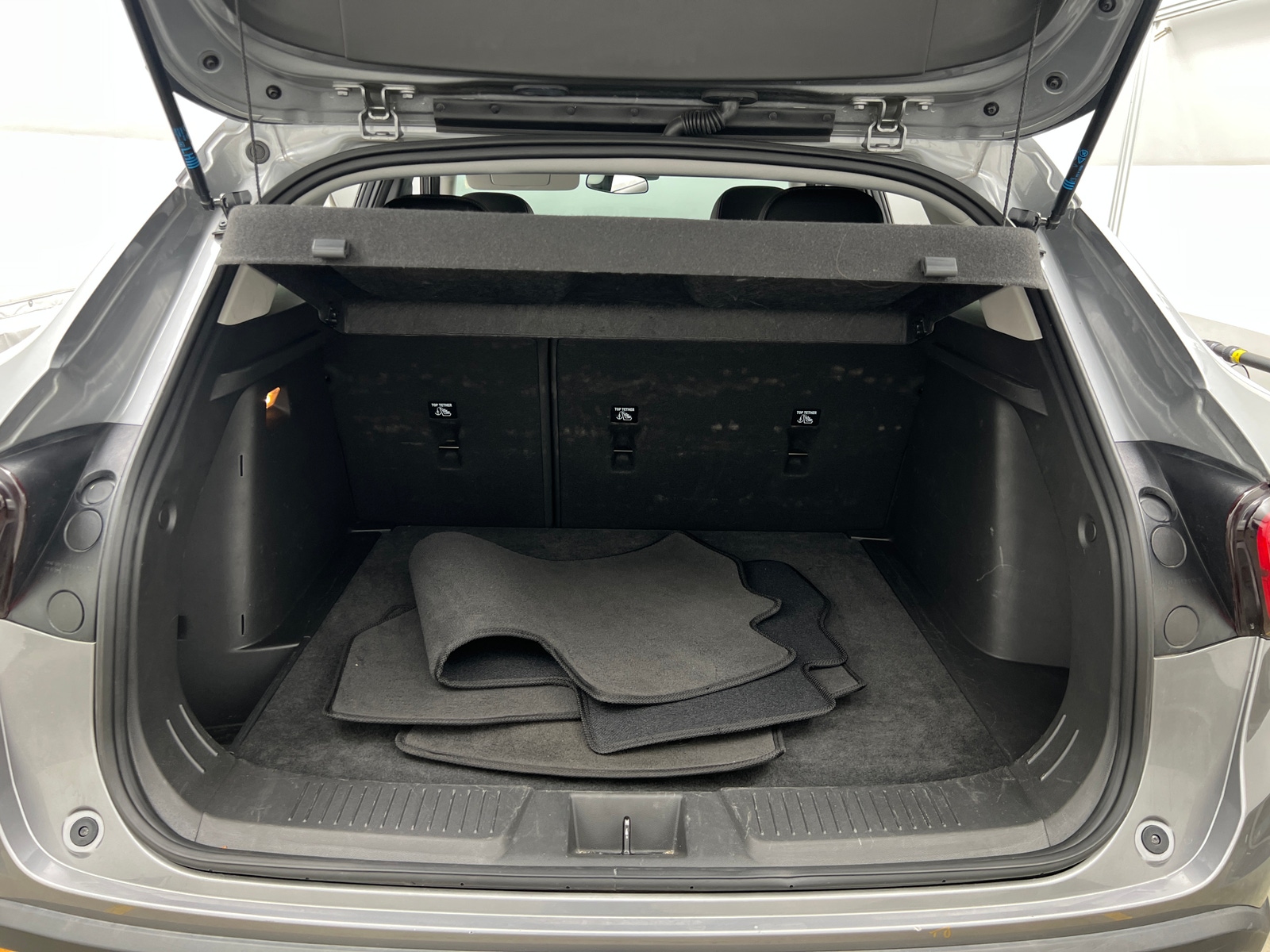Thumbnail: 2025 Chevrolet Trax - 6