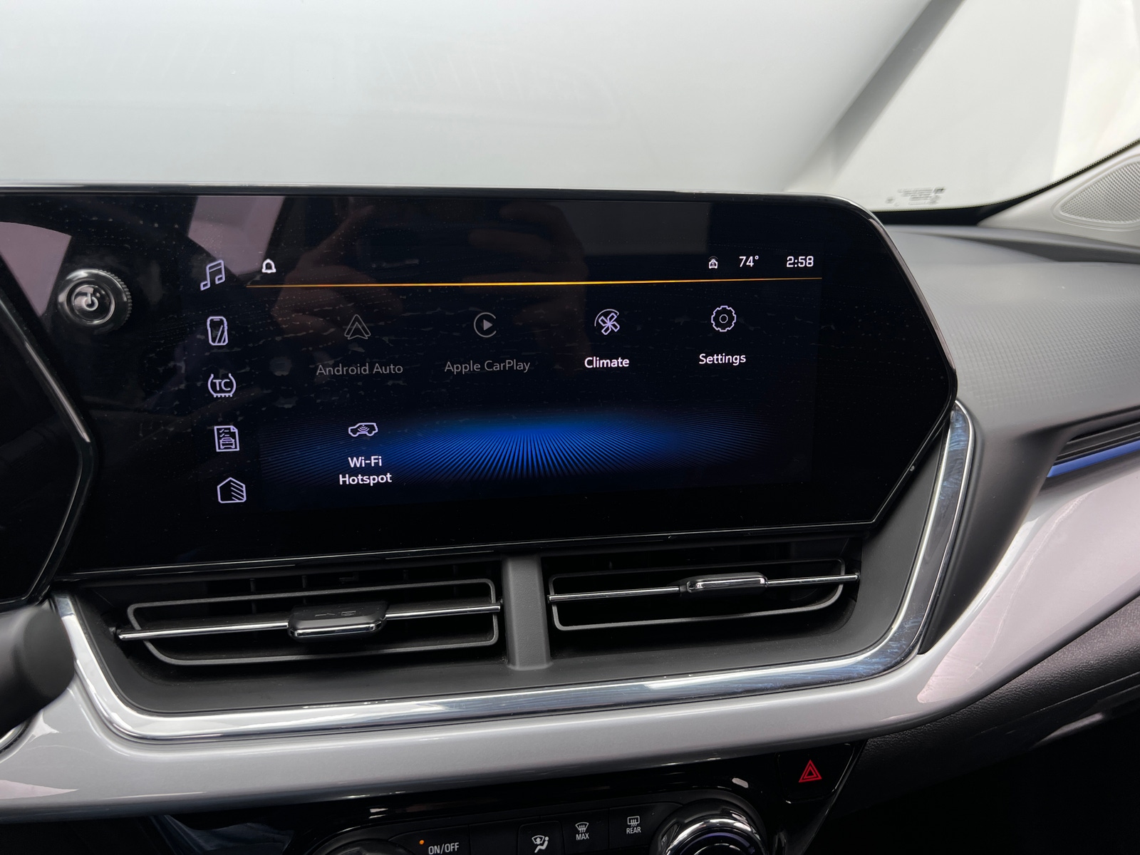 Thumbnail: 2025 Chevrolet Trax - 3