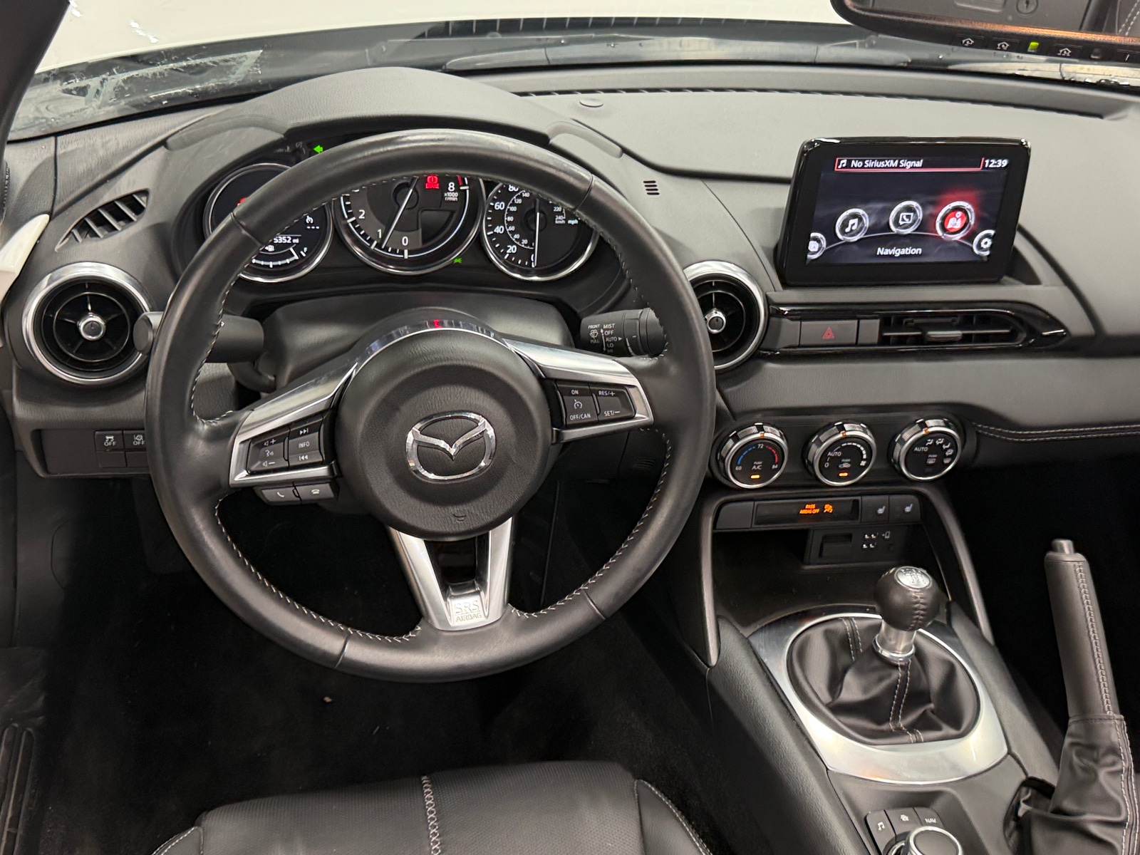 Thumbnail: 2023 Mazda MX-5 Miata - 4
