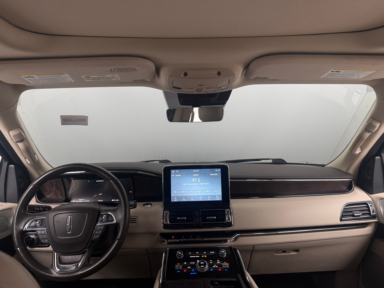 Thumbnail: 2020 Lincoln Navigator L - 2