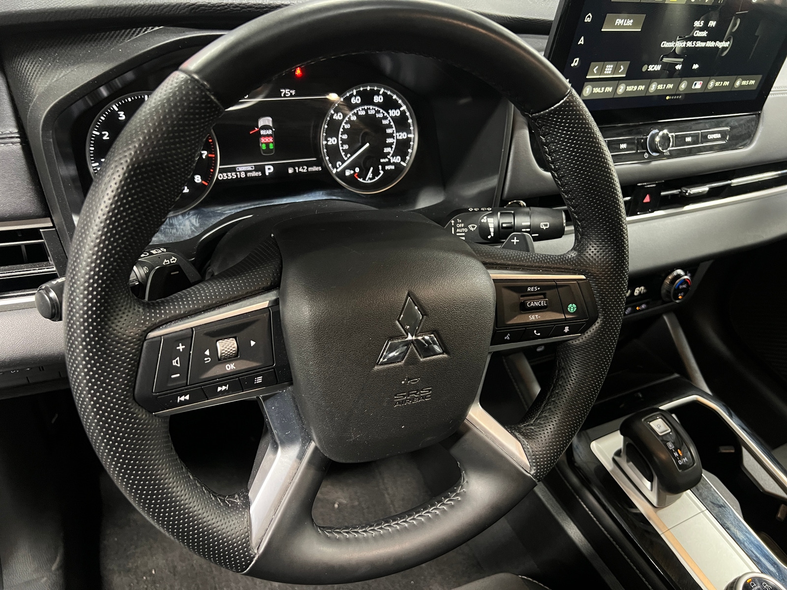 Thumbnail: 2025 Mitsubishi Outlander - 5