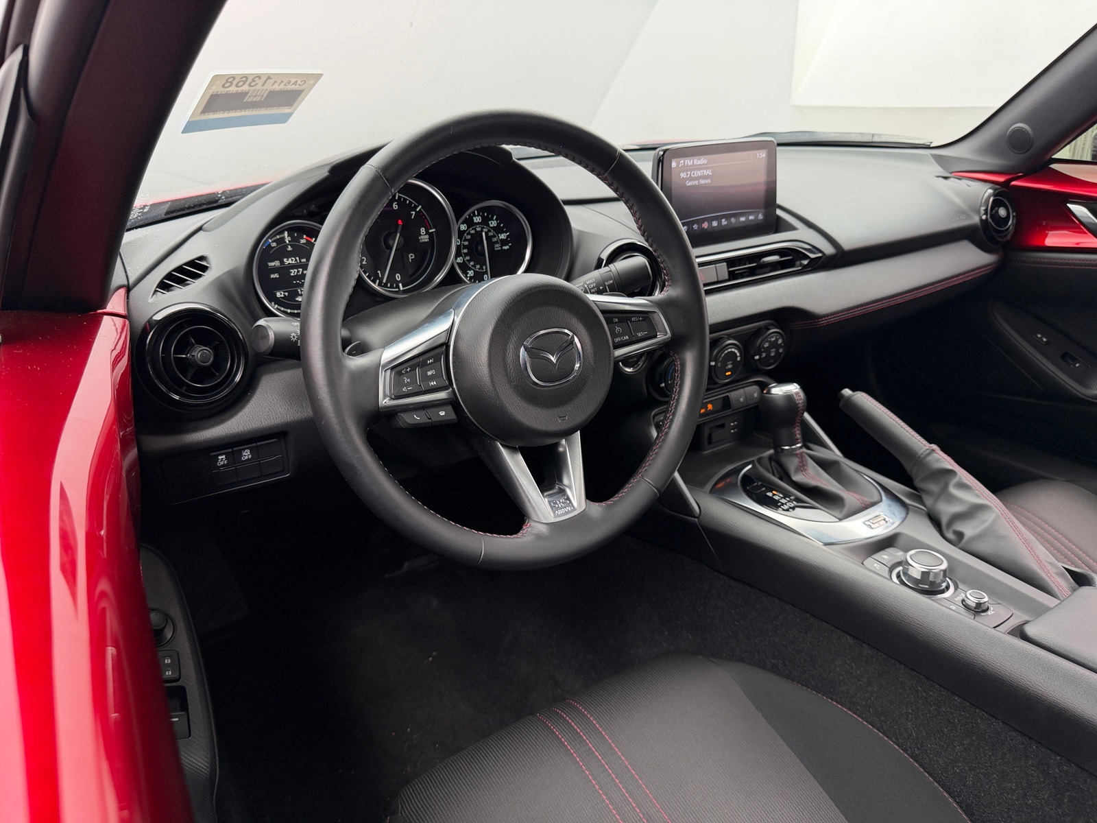 Thumbnail: 2019 Mazda MX-5 Miata - 3