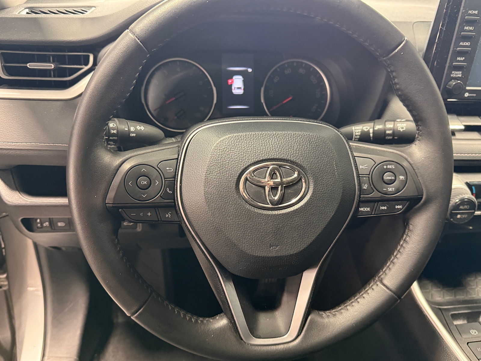 Thumbnail: 2022 Toyota RAV4 - 4