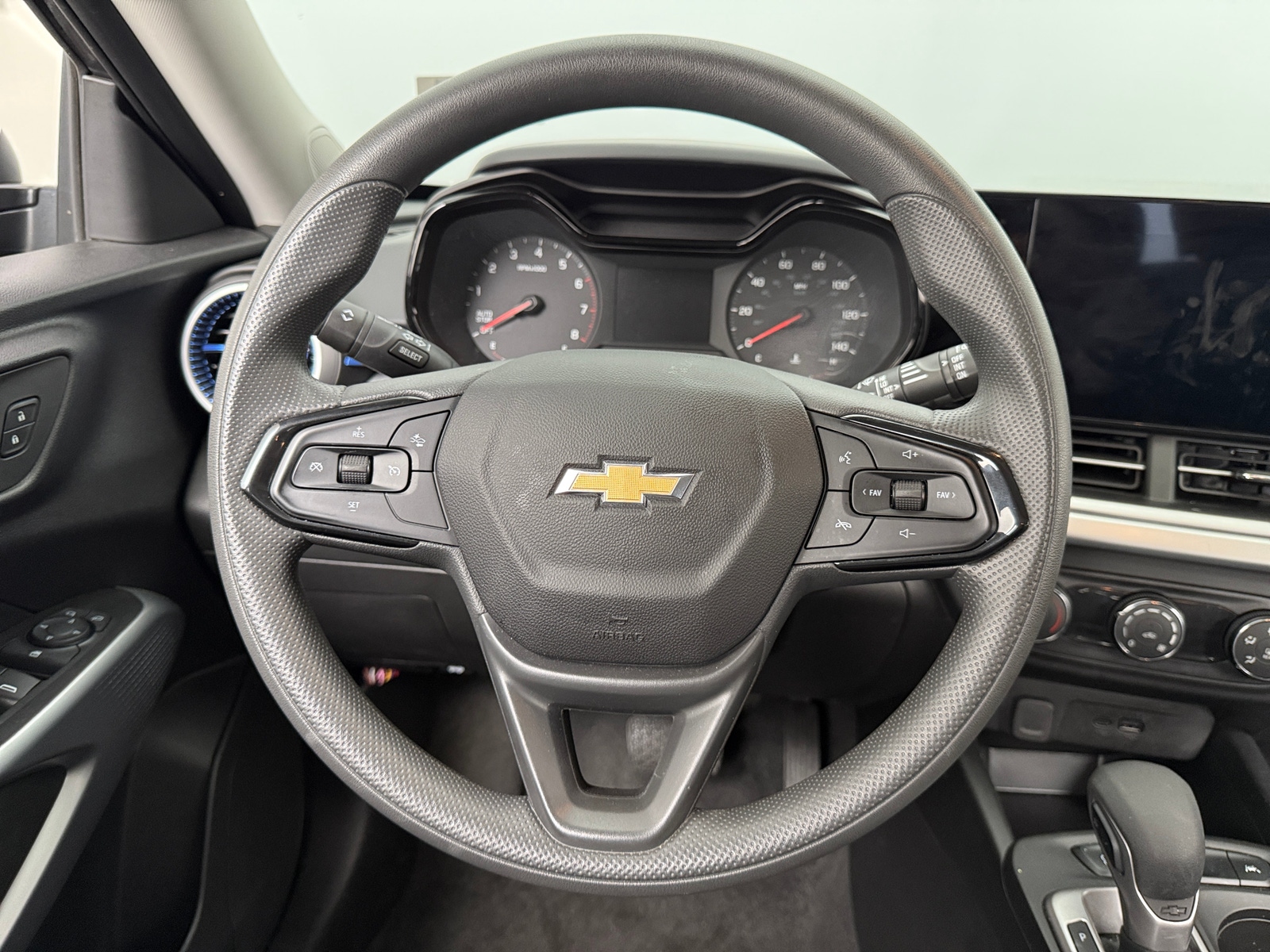 Thumbnail: 2026 Chevrolet Trax - 5