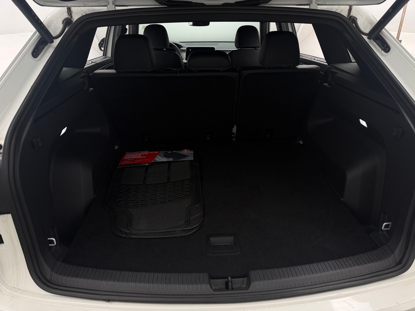 Thumbnail: 2025 Volkswagen Atlas - 7