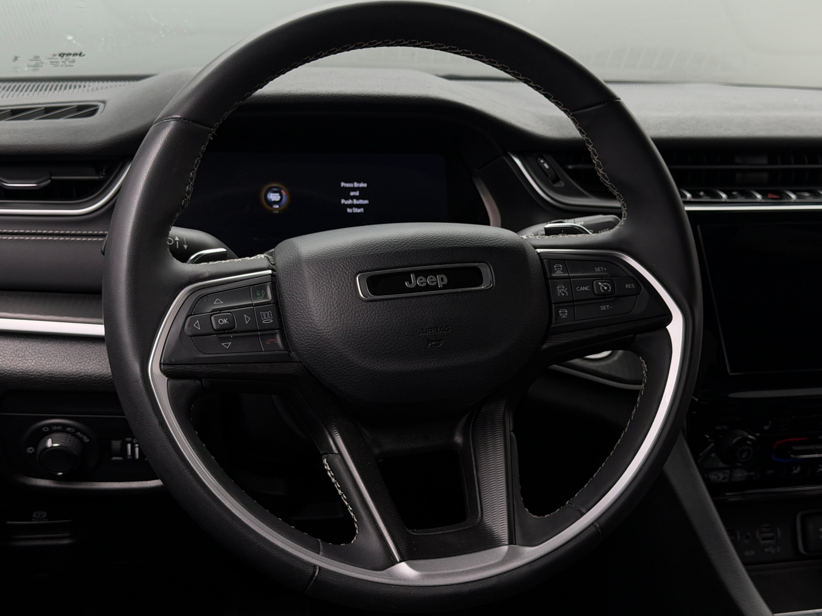 Thumbnail: 2023 Jeep Grand Cherokee - 4