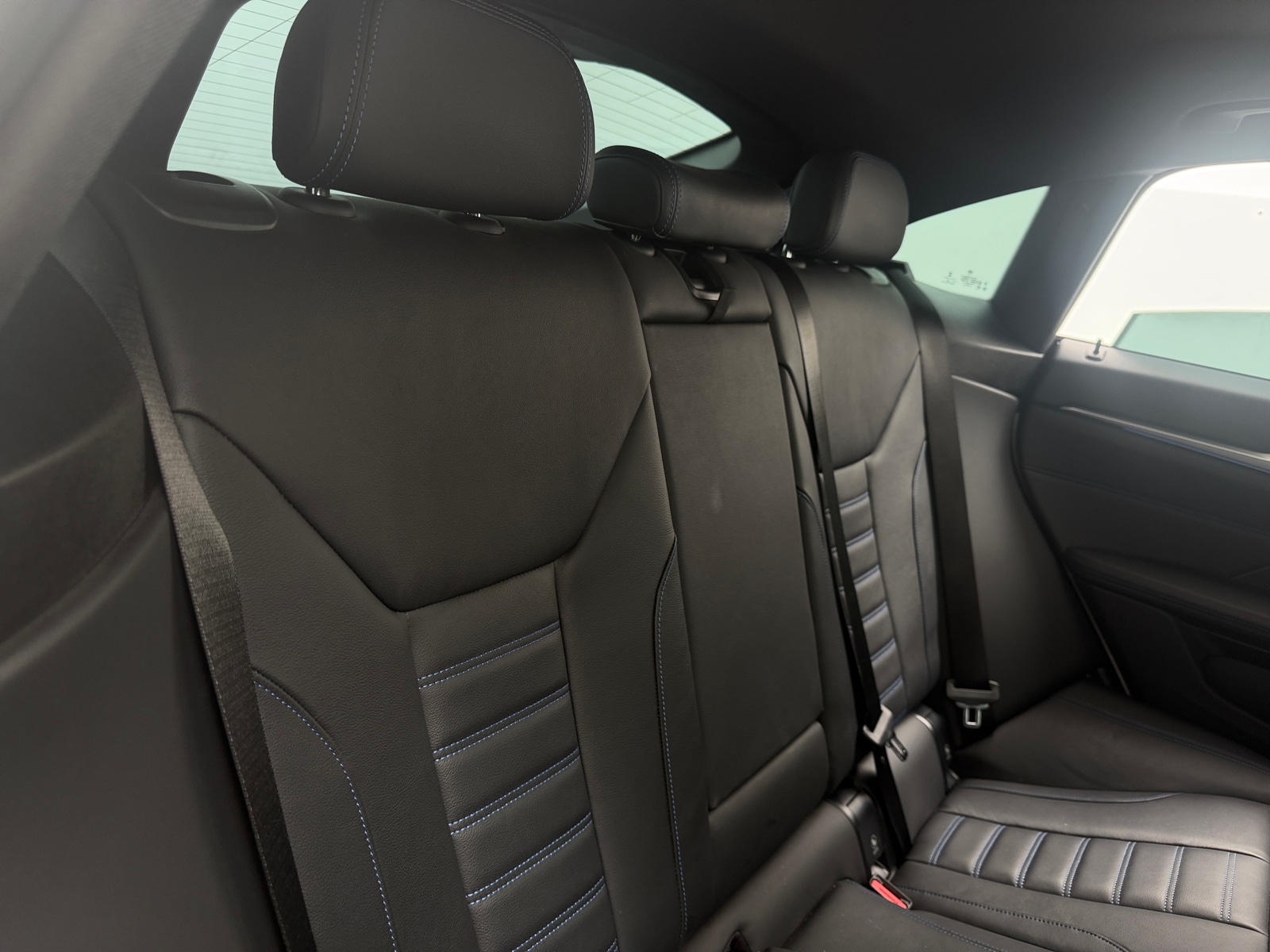 Thumbnail: 2022 BMW i4 - 5