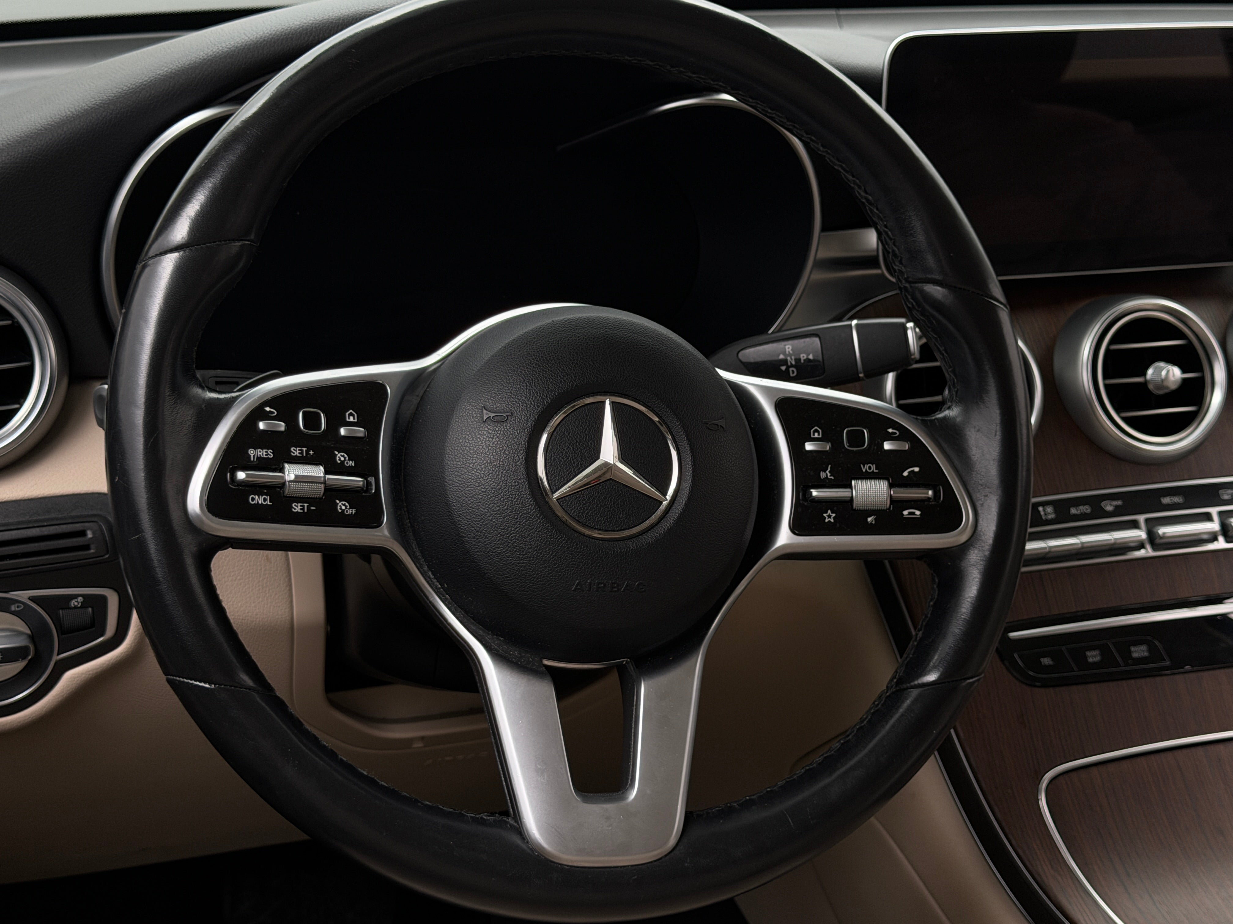 2022 Mercedes-Benz GLC