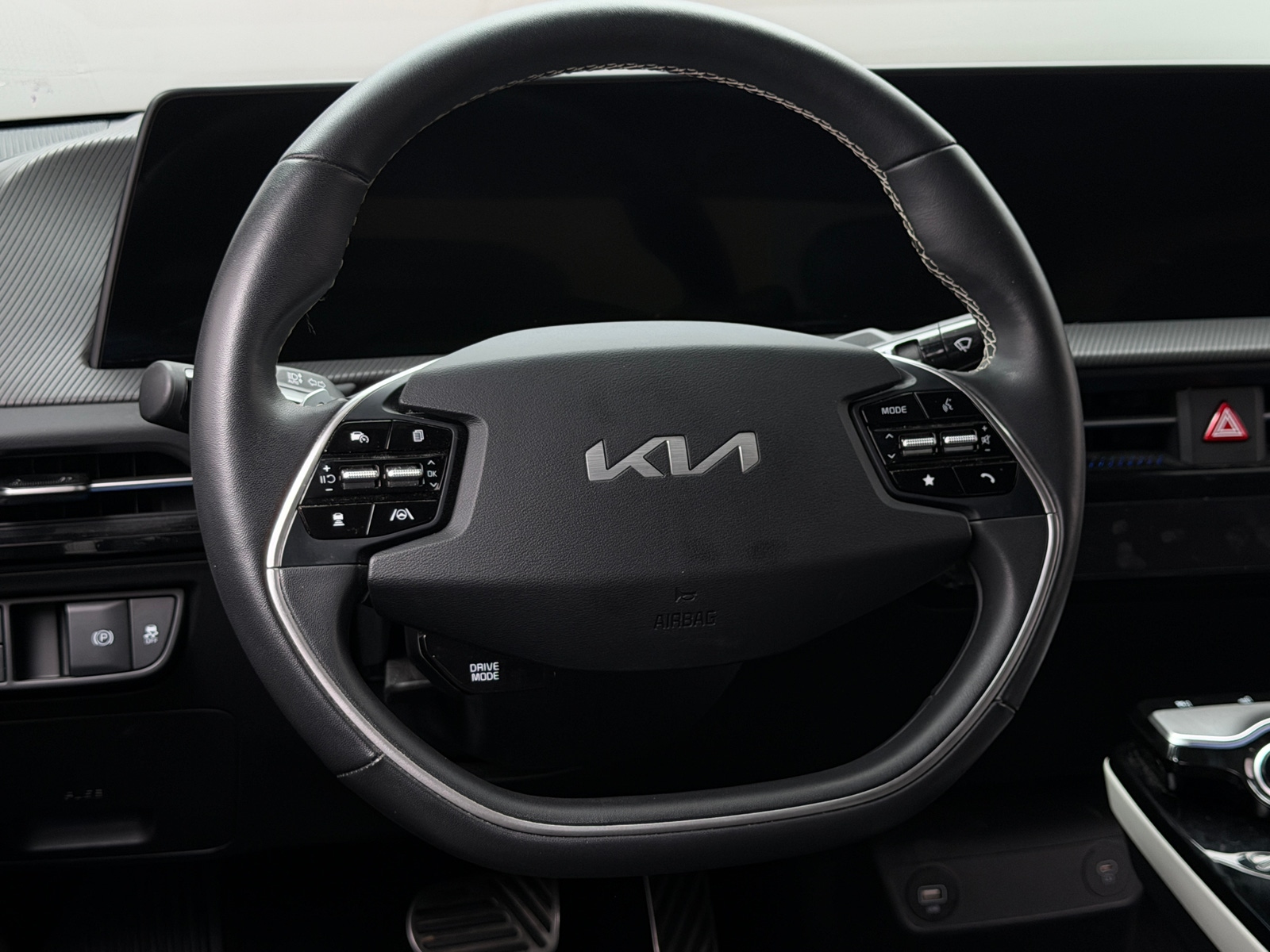 Thumbnail: 2023 Kia EV6 - 4