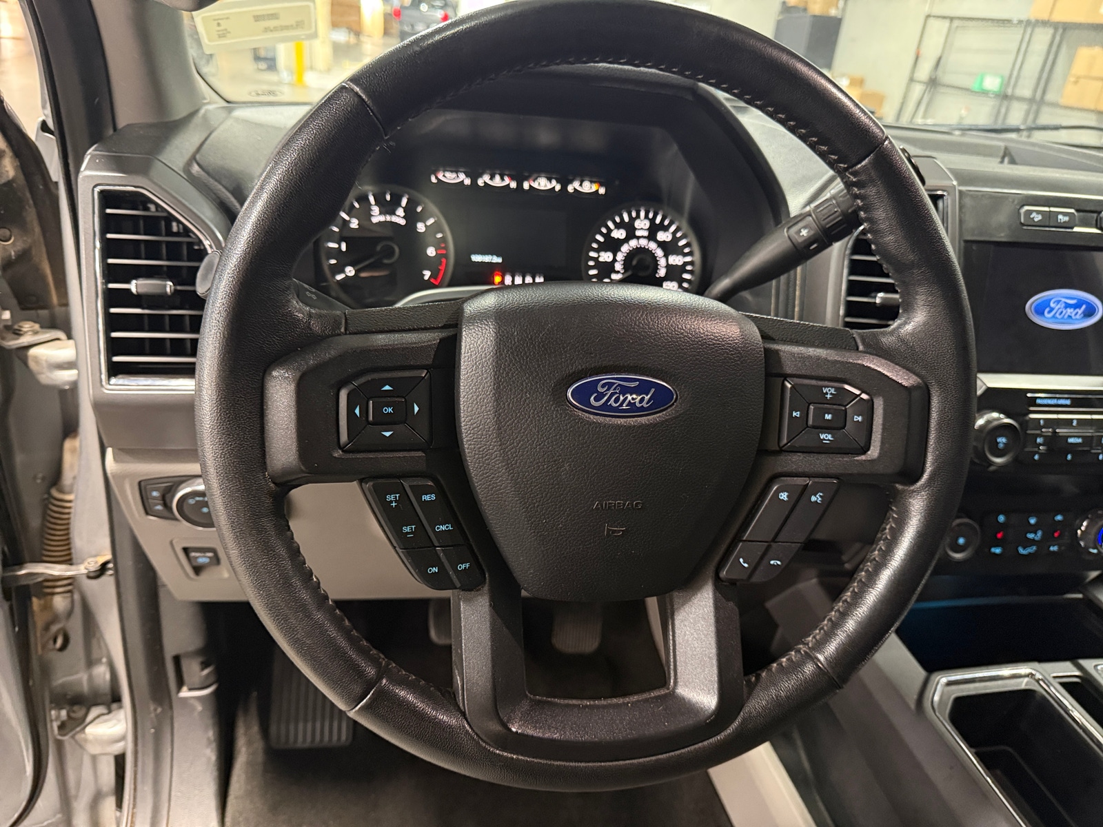 Thumbnail: 2020 Ford Econoline - 5