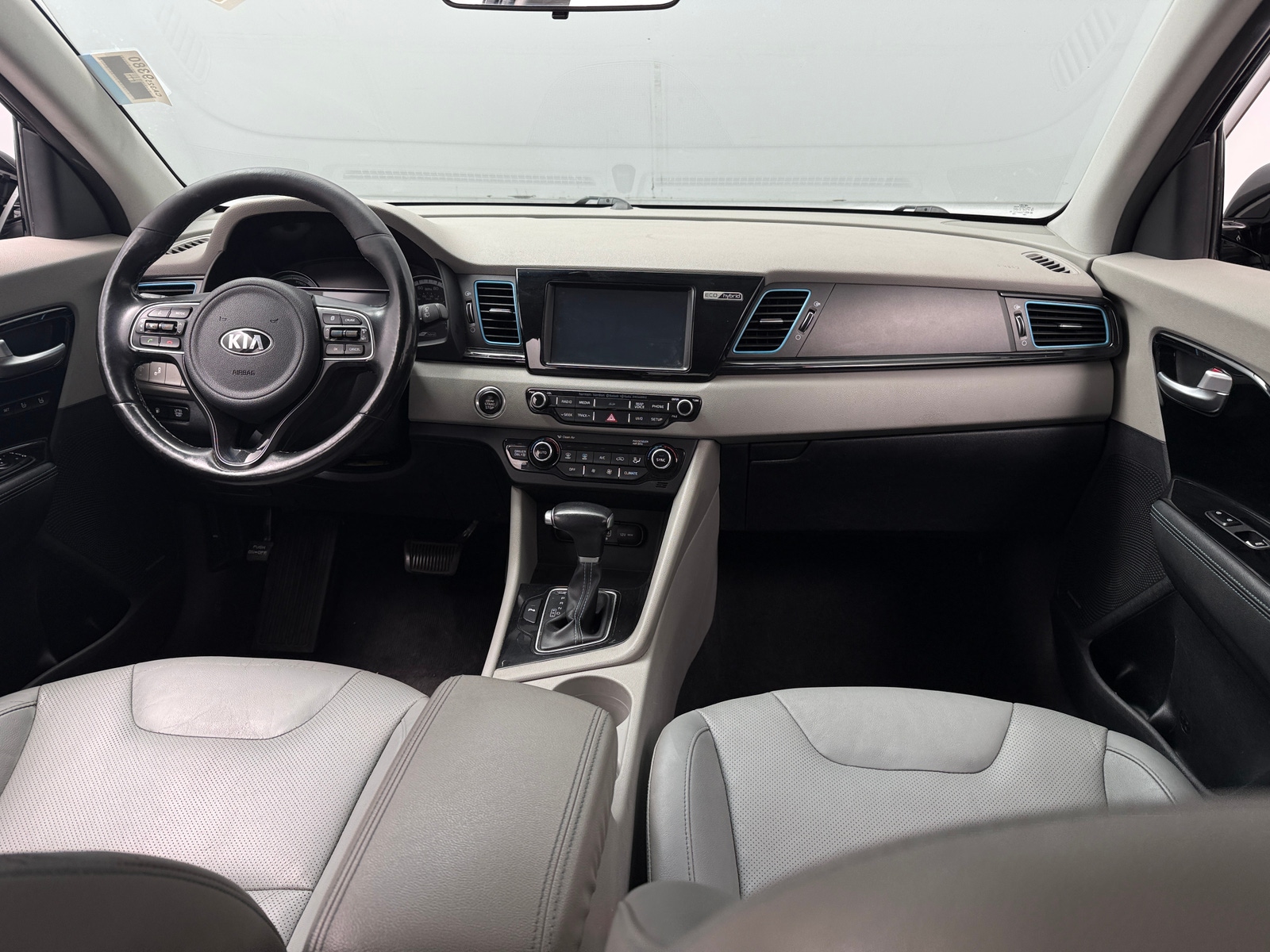 Thumbnail: 2017 Kia Niro - 2