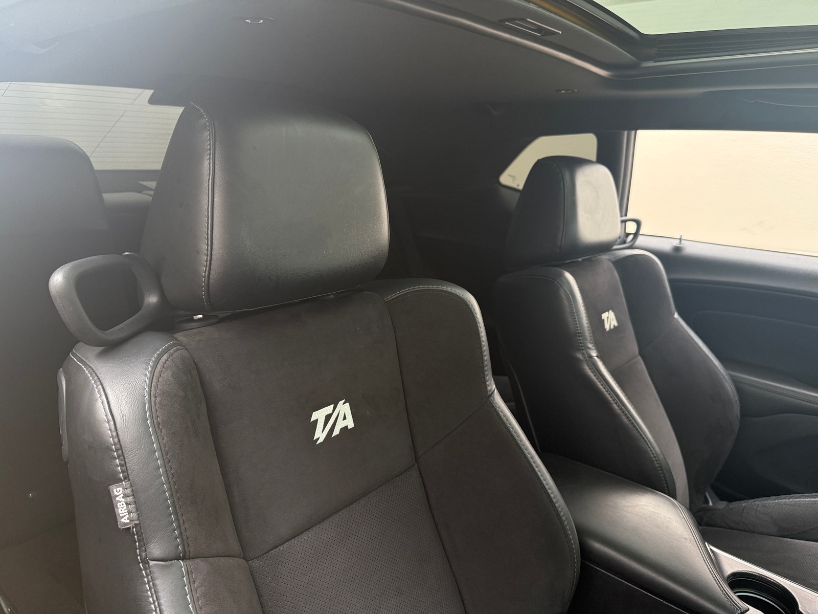 Thumbnail: 2017 Dodge Challenger - 2